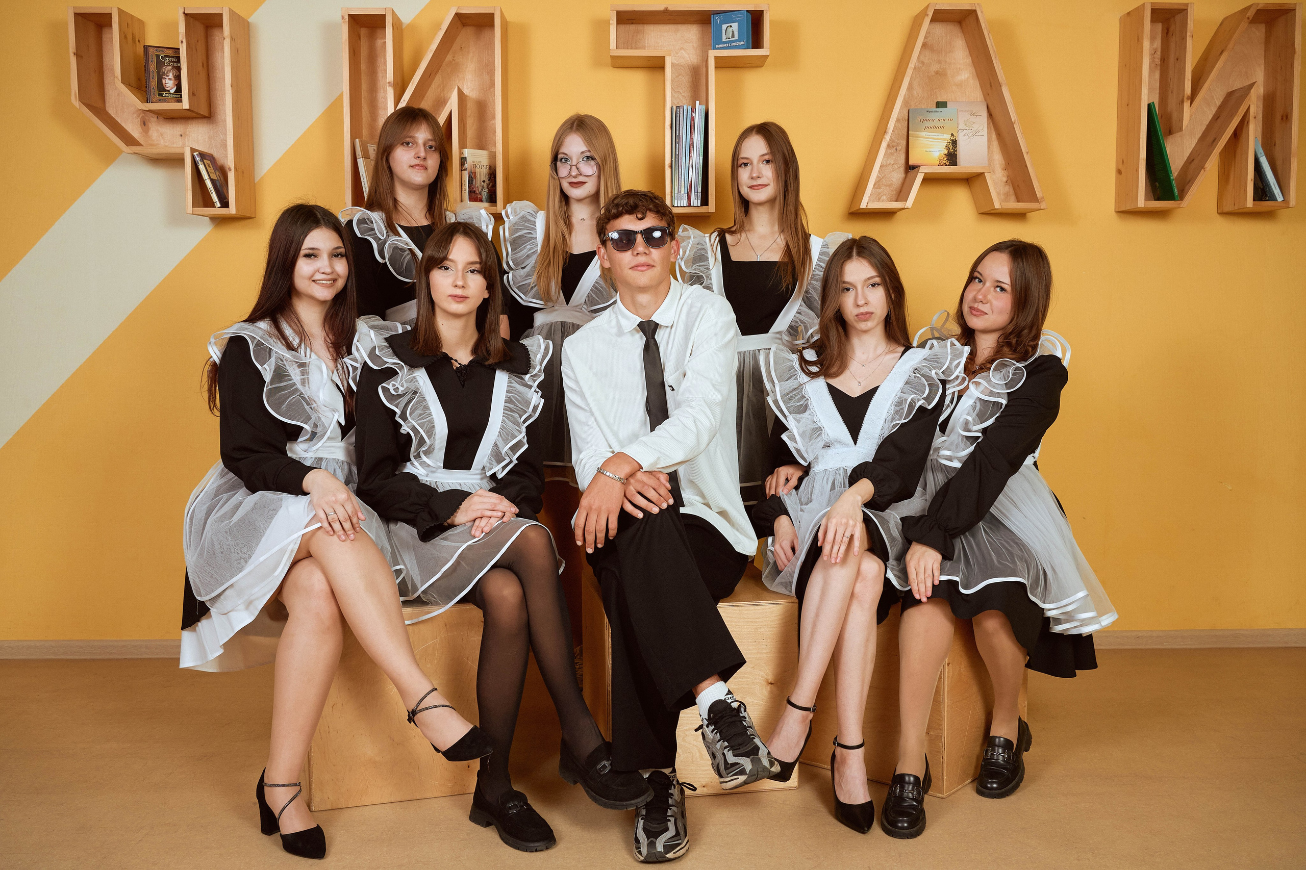 Как проходит съёмка школьников. Выпускные альбомы в Губкине. Фотограф Евгений Брюхович