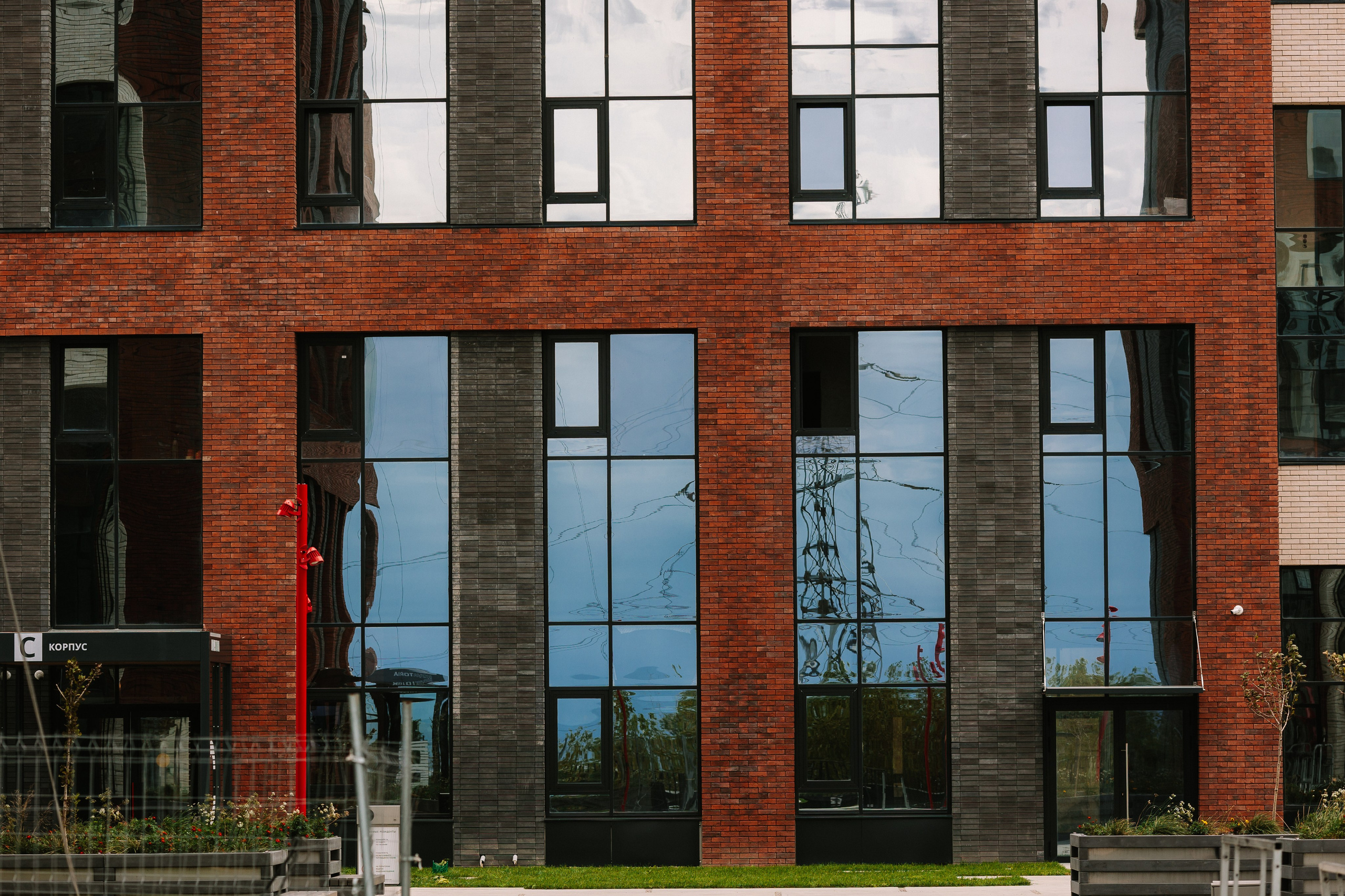 Навесной вентилируемый фасад Борисовские Мануфактуры