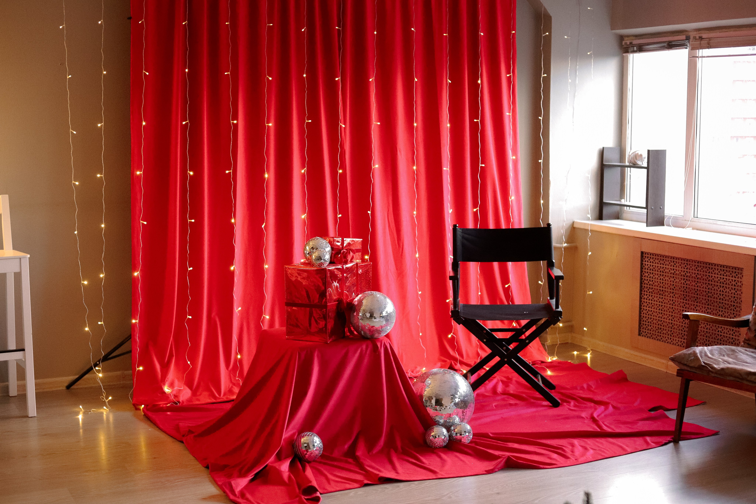 СВОБОДНЫЕ ОКОШКИ. Фотостудия LIGHT в Люберцах