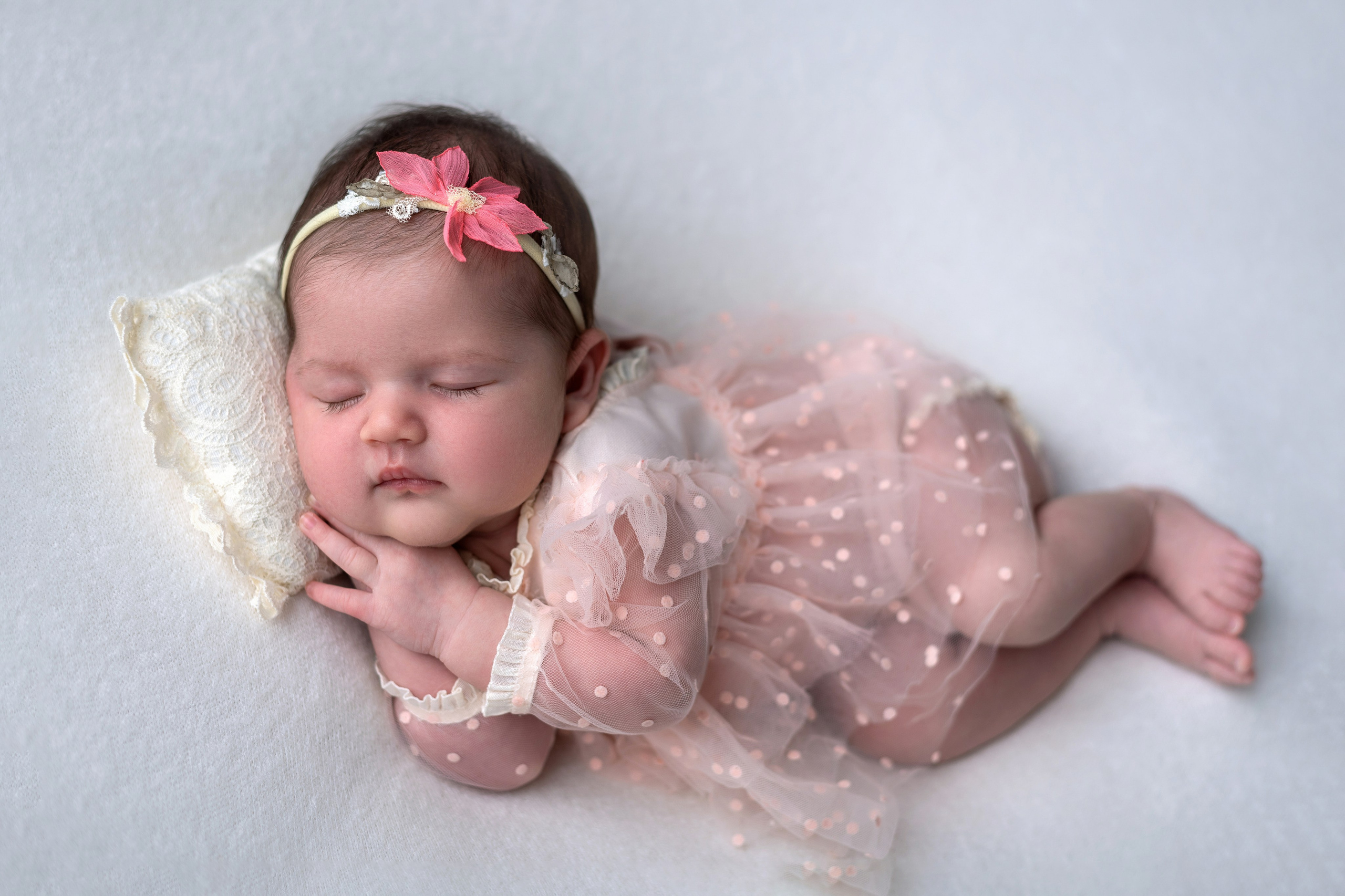 Гардероб девочки. Фотограф новорожденных в Екатеринбурге Анастасия Карманова