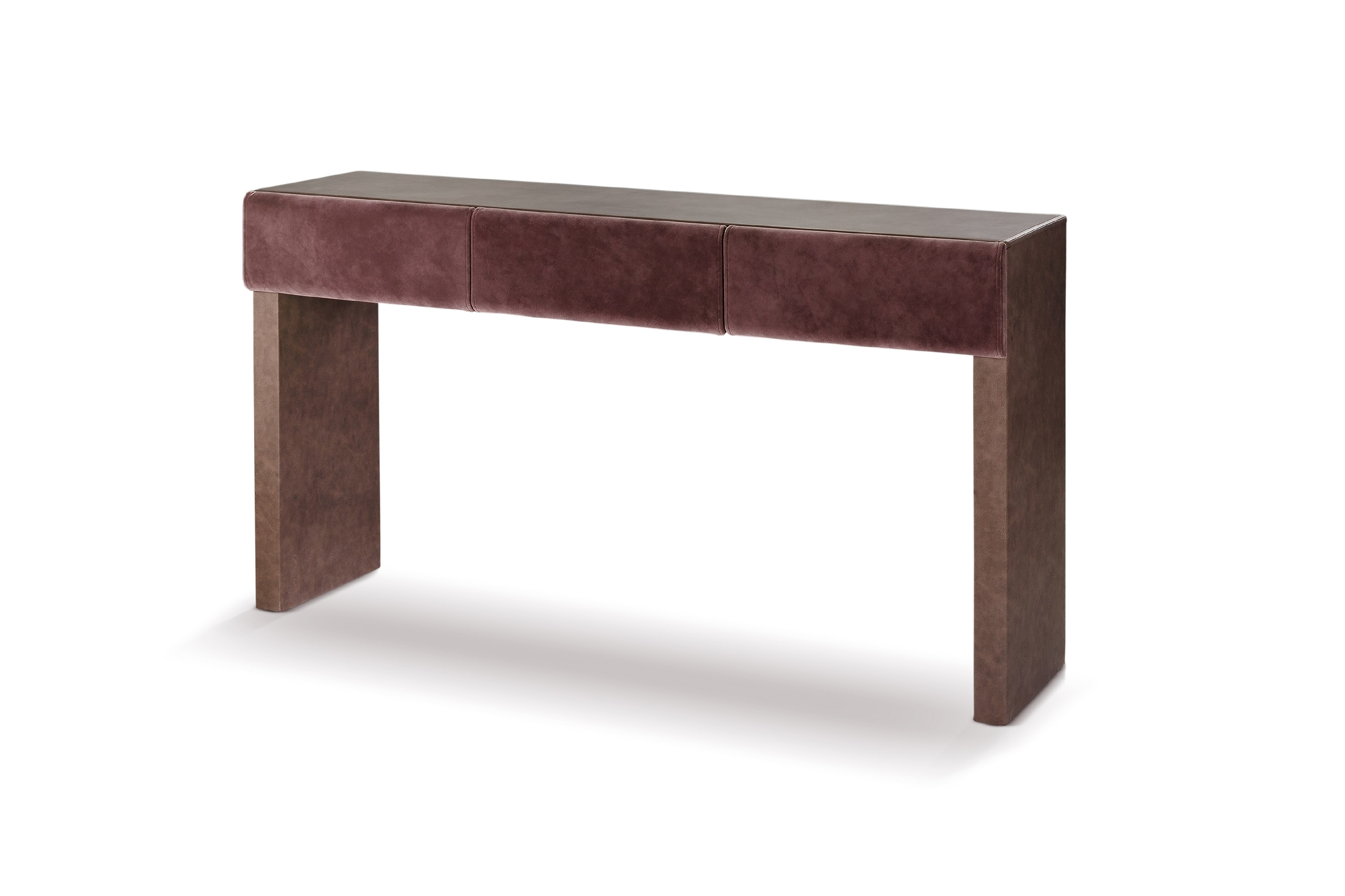 консольный стол (консоль). Это узкий декоративный стол, который обычно располагается у стены в прихожей, гостиной или спальне 2