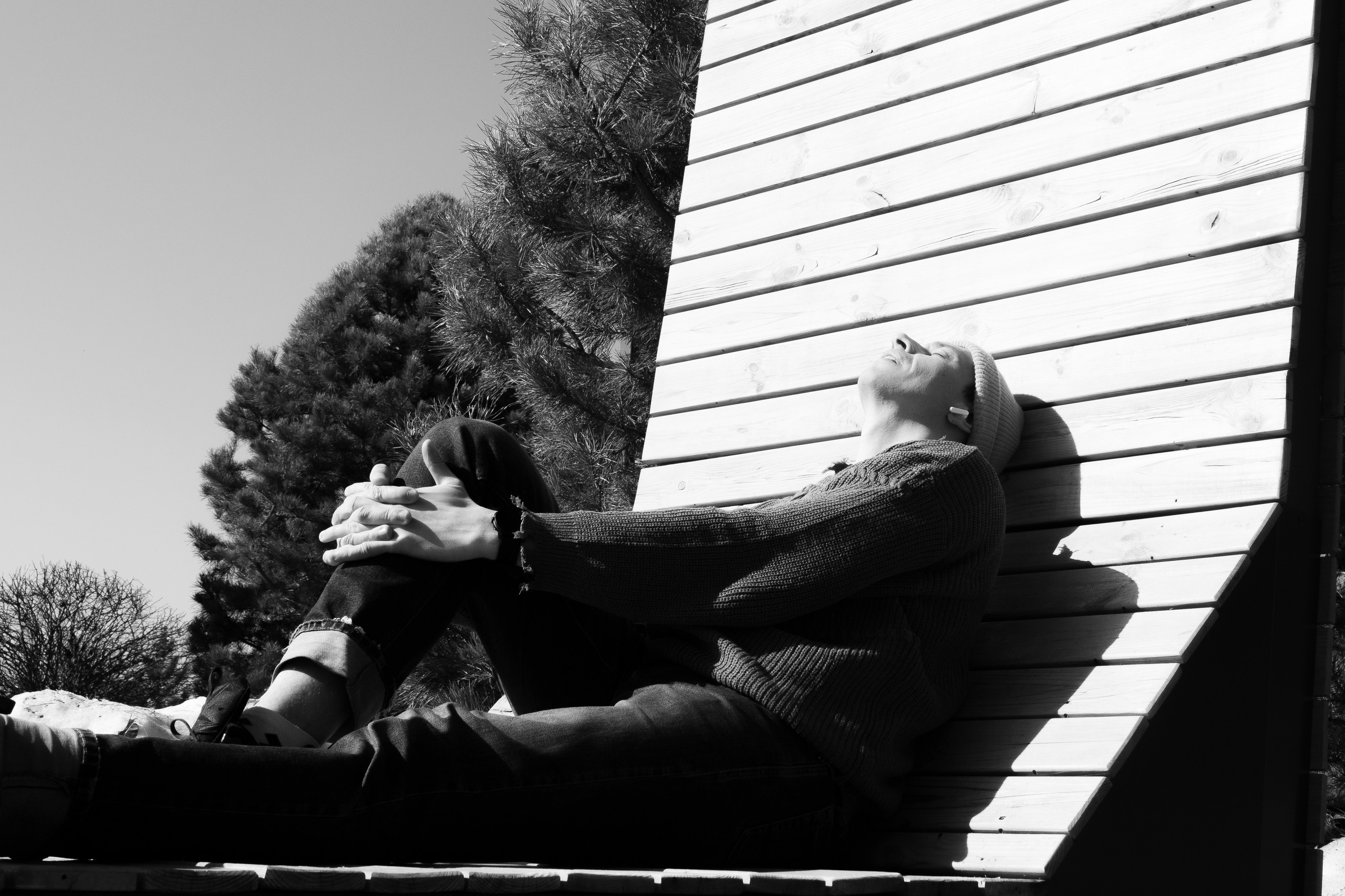 Весна. Прогулка во дворе офиса. Фотограф Евгений Серебряков в Екатеринбурге