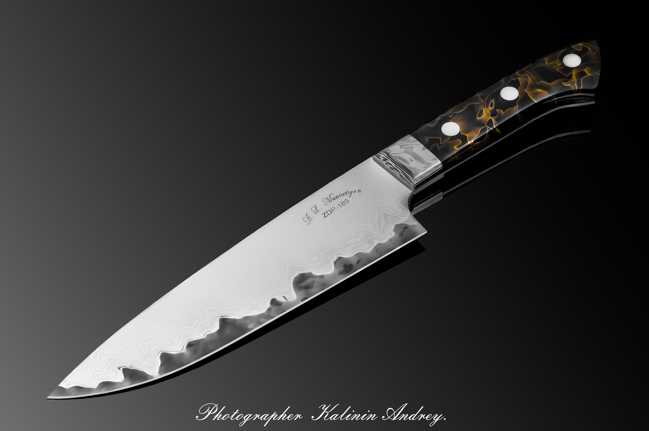 Высококачественная предметная каталожная Фотосъемка в Москве. Высококачественная профессиональная рекламная фотосъёмка ювелирных украшений, драгоценных камней в Москве. Обучение, консультация