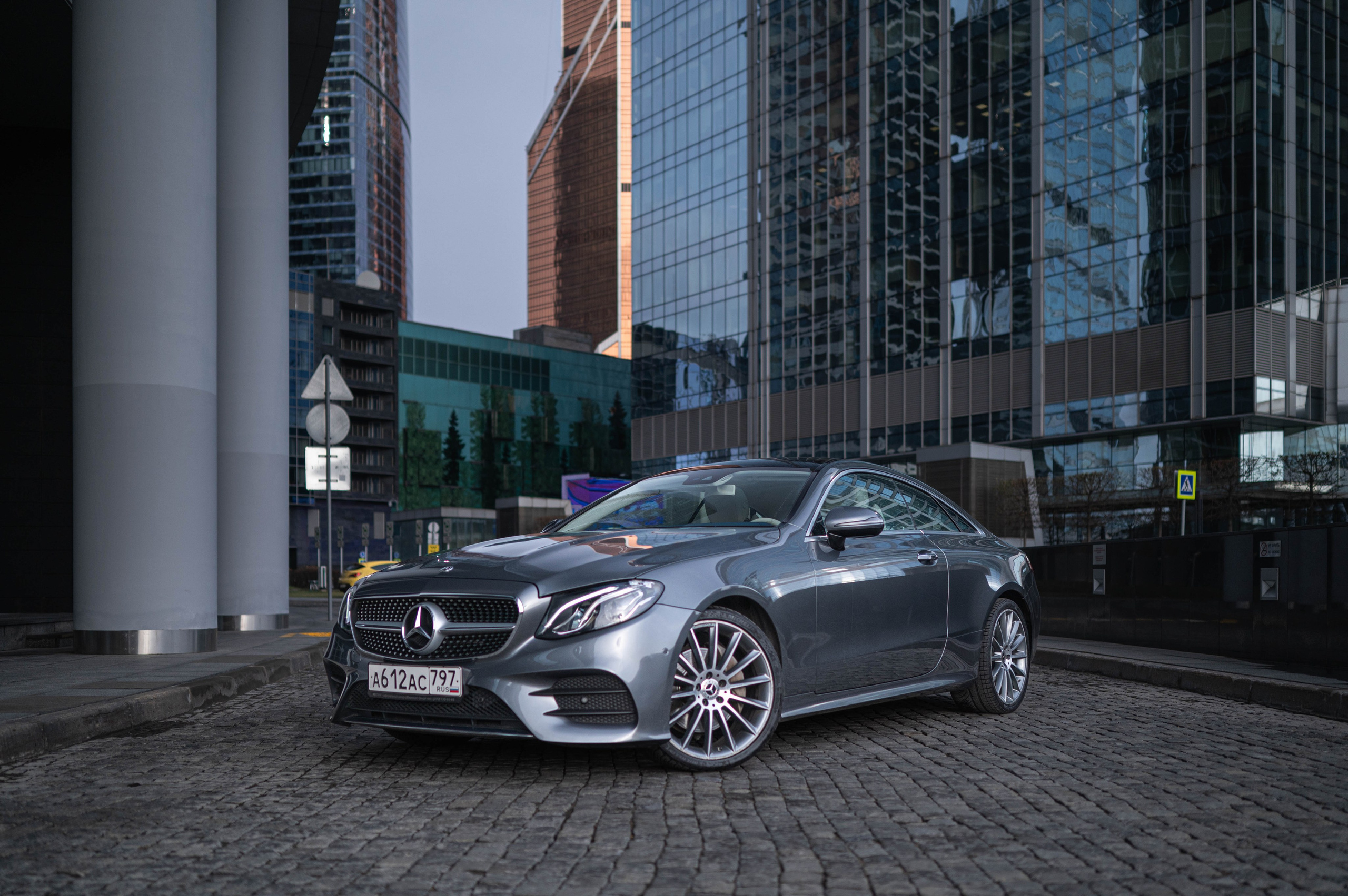 Сдержанный и стильный. Mercedes-Benz E200 coupe w213. Автомобильный фотограф в Москве — Сидоров Дмитрий