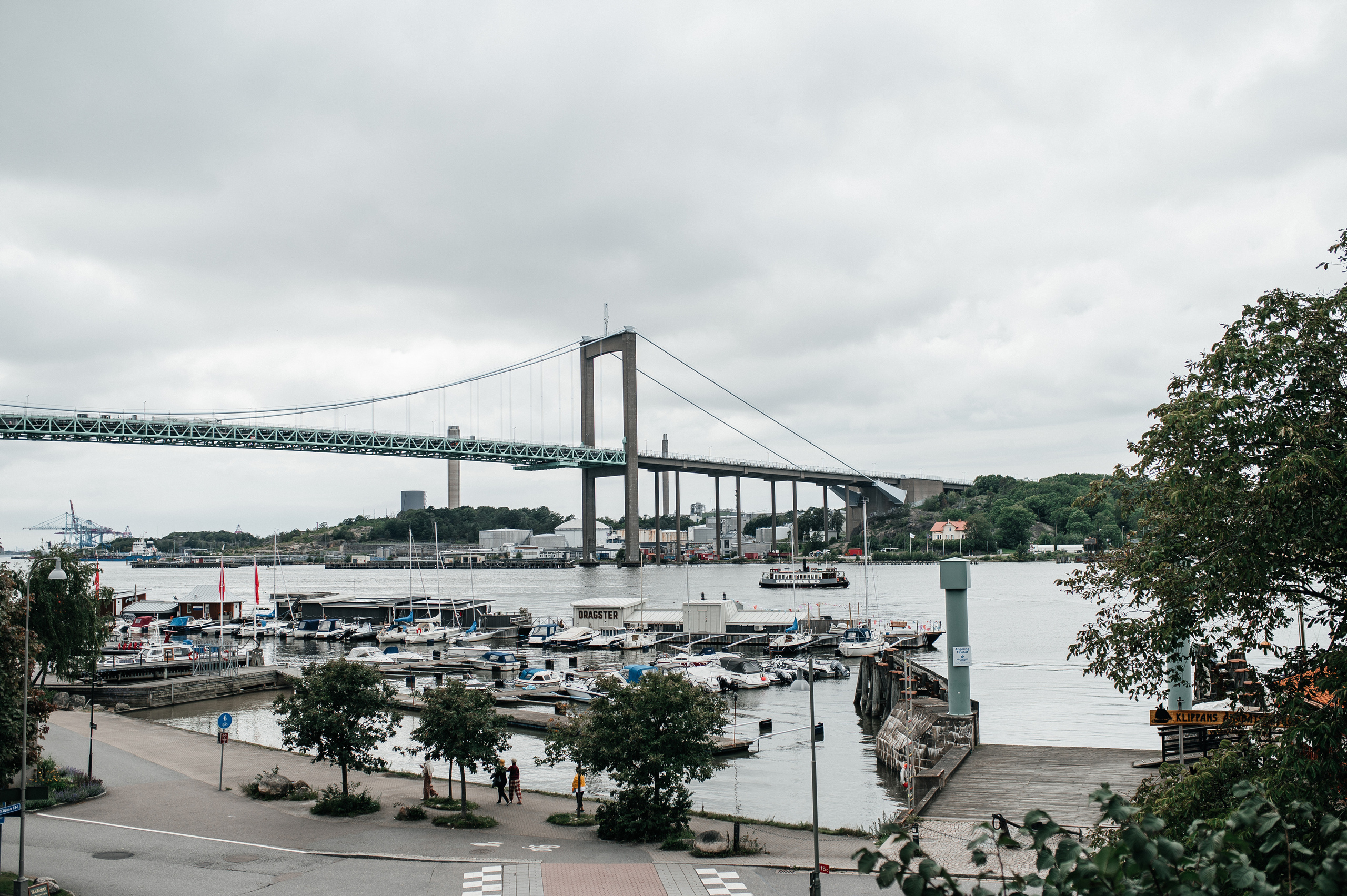Places in the center of Gothenburg for a photo shoot. Bröllops- och familjefotograf i Halmstad | Valentina