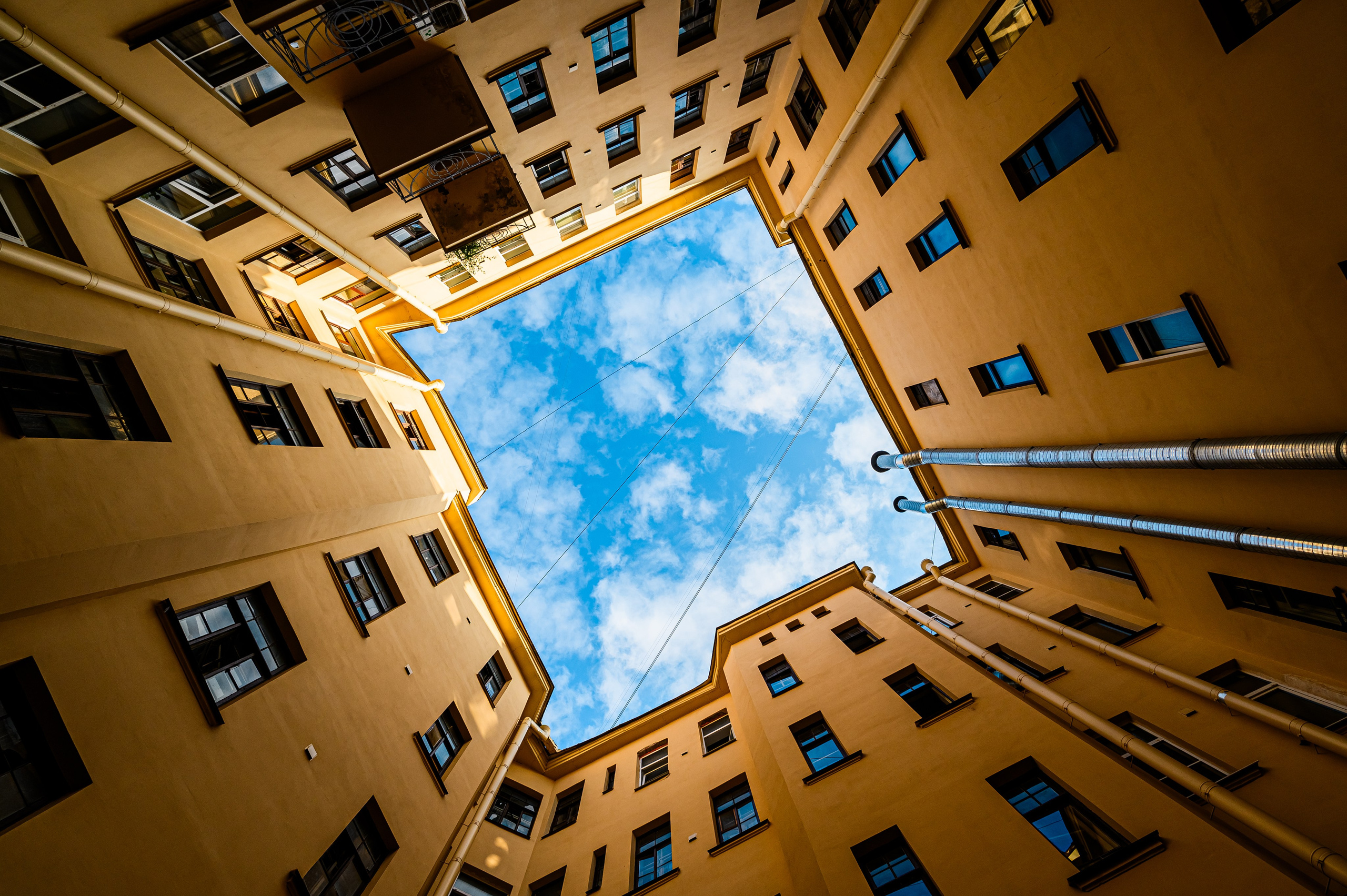 Дворы-колодцы Санкт-Петербурга (Петроградская сторона) | Фотопроект Алексея Клейменова