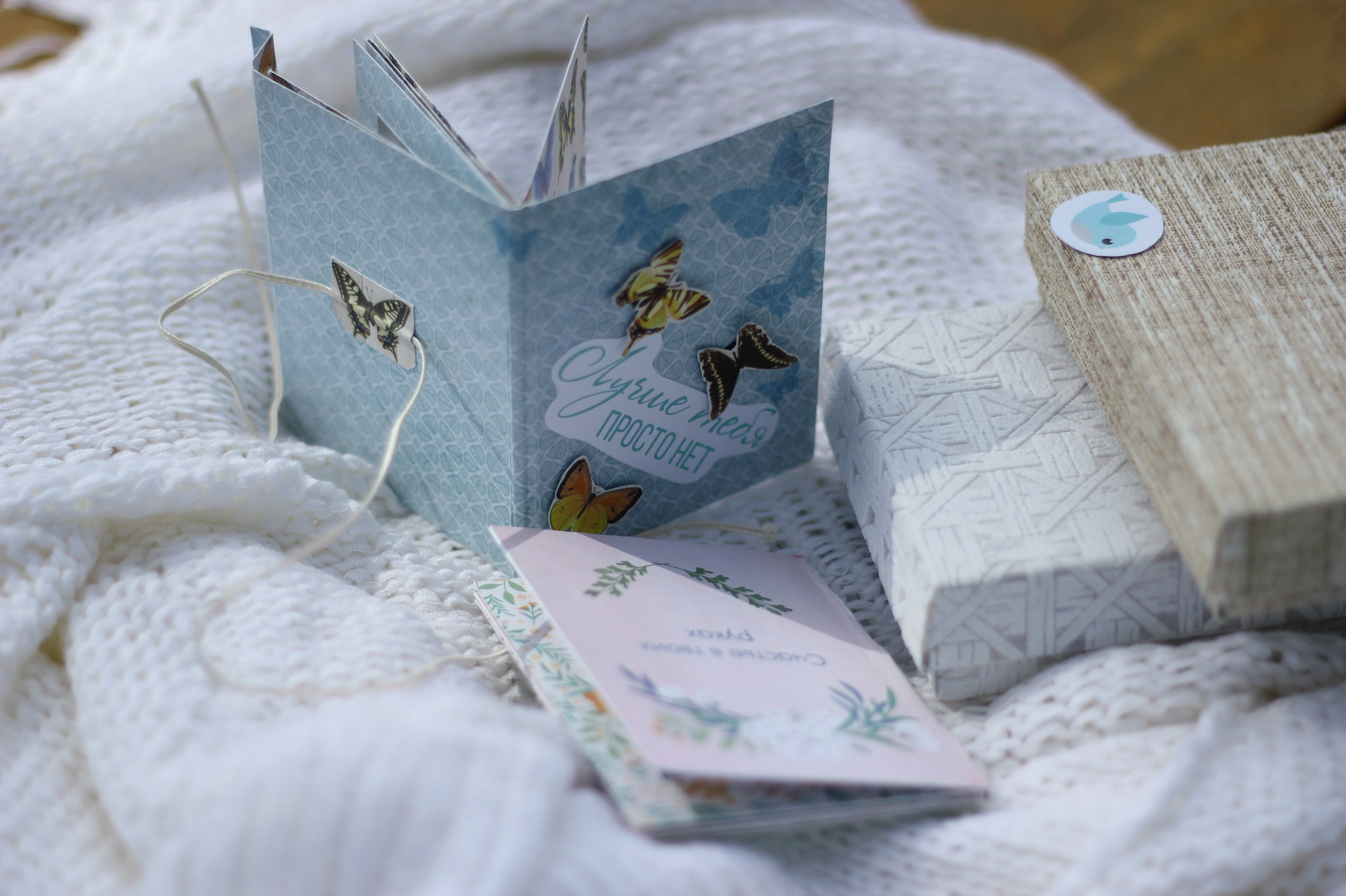 Мини фотоальбомы на свадьбу, идеи подарков для гостей