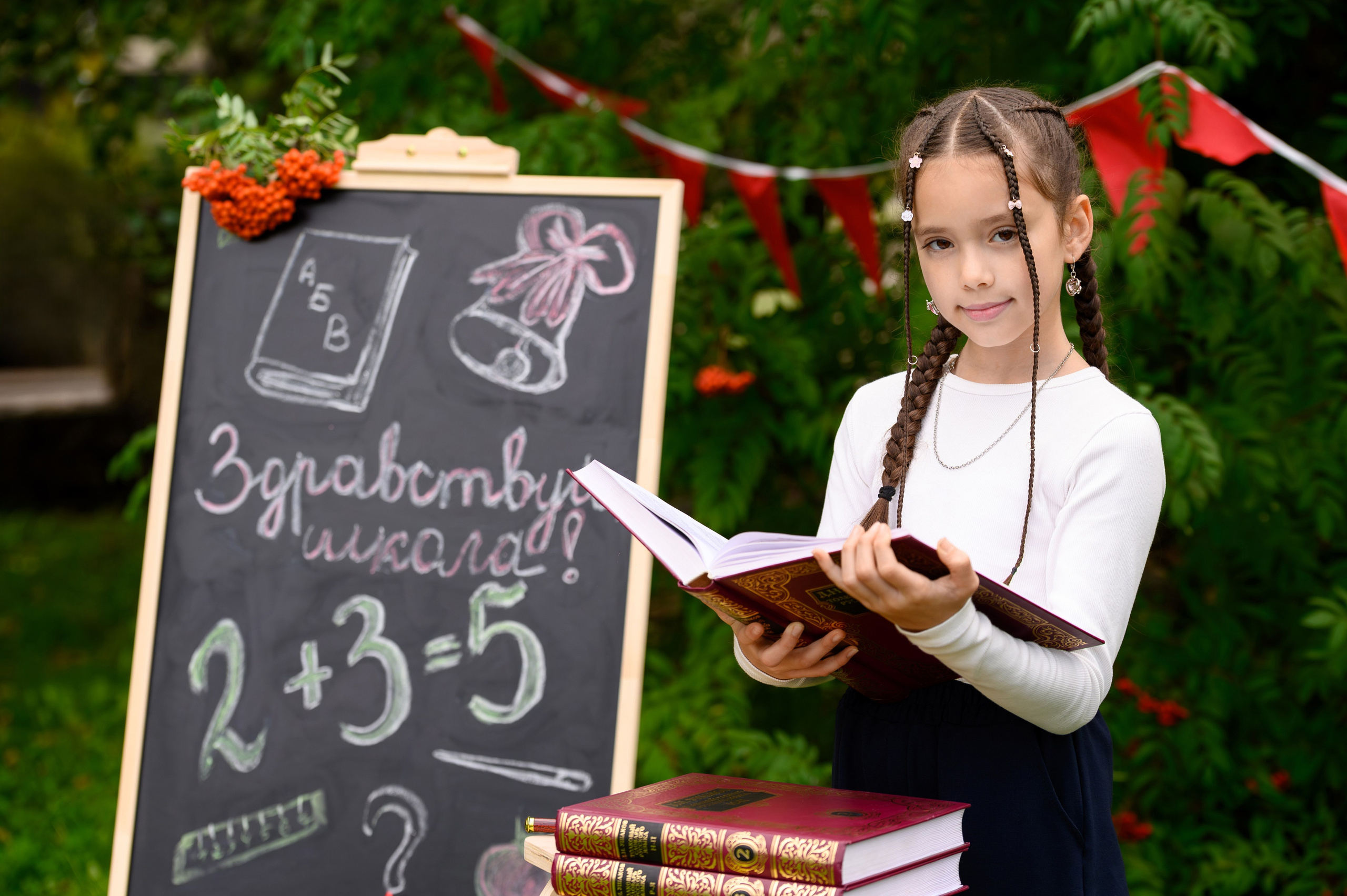 Фотопроект «Здравствуй, школа». Фотоальбомы для выпускников школ и детских садов в Республике Алтай и за её пределами