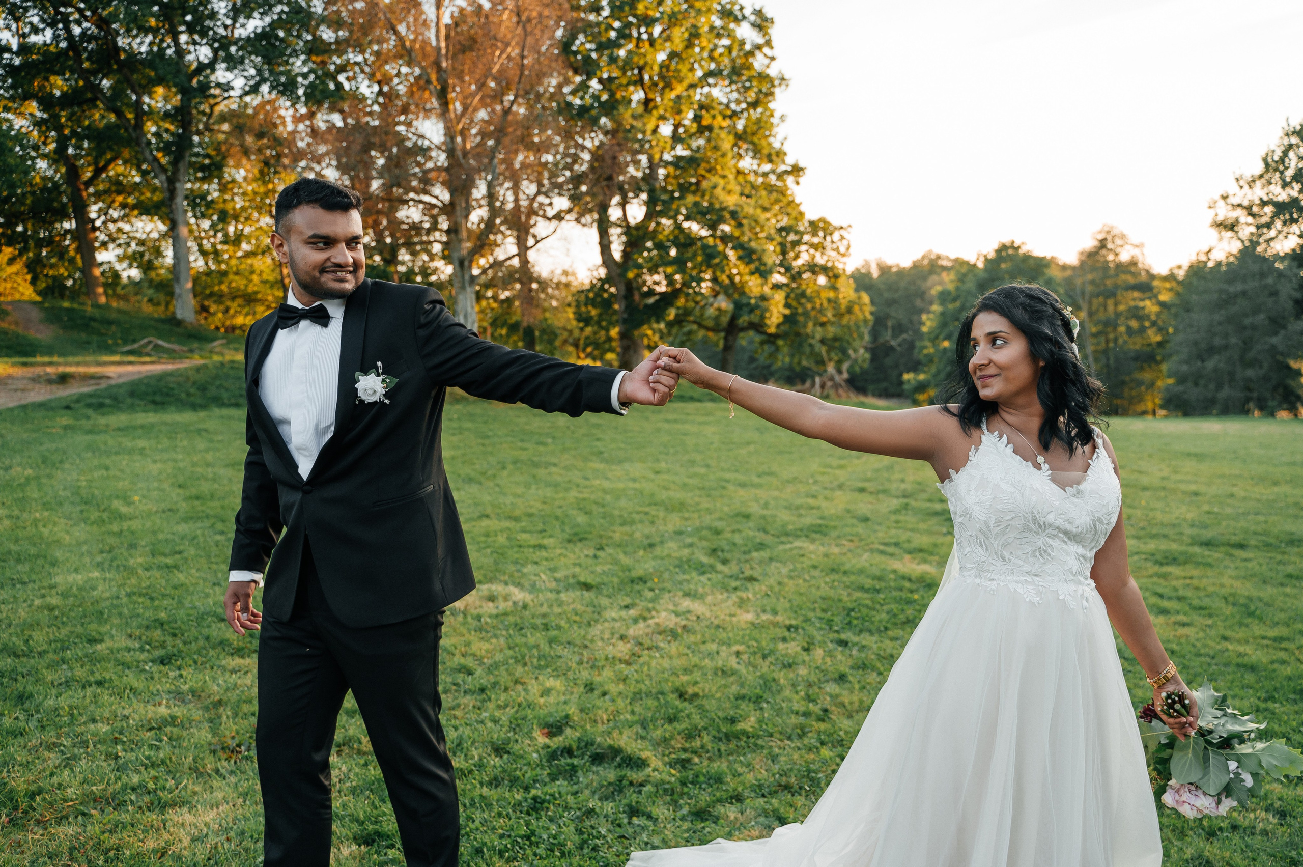 Wedding Photography at Gunnebo Slott och Trädgårdar: The Perfect Setting for Unforgettable Photos. Bröllopsfotograf i Göteborg | Halmstad — Valentina