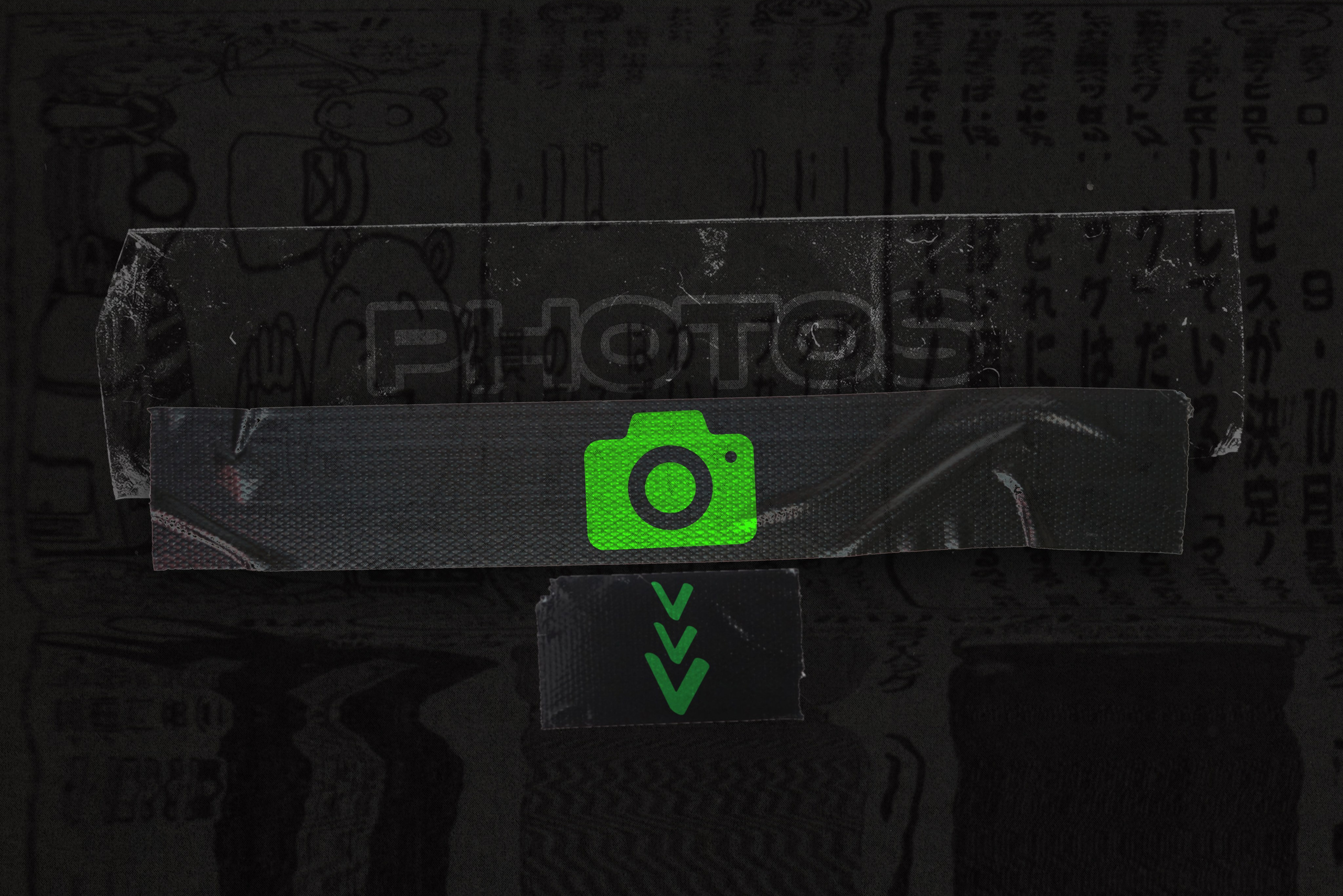 Две ленты, на которых изображен символ фотоаппарата