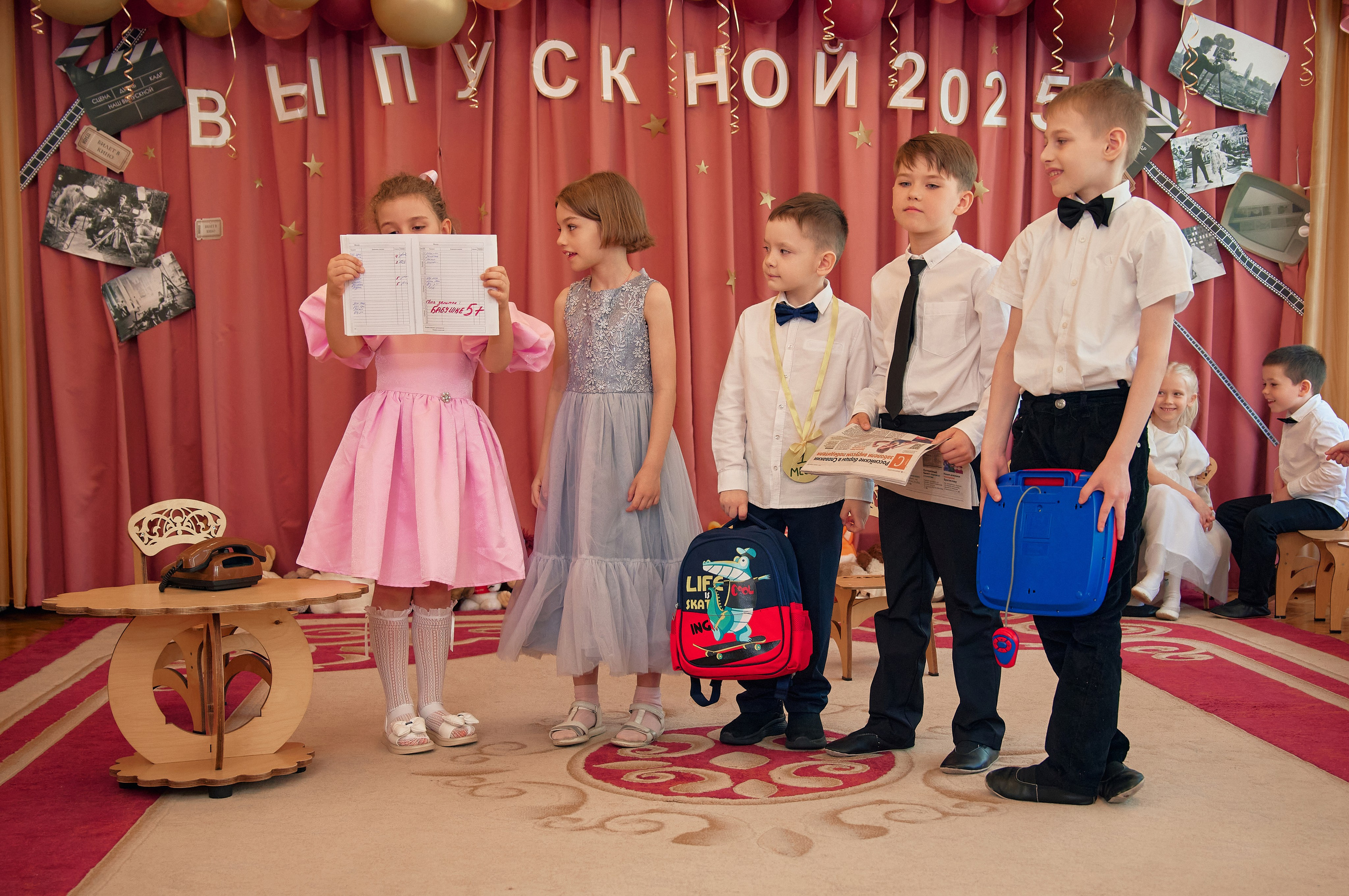 Детский сад: как самому снять выпускной утренник (советы родителям). Свадебный фотограф видеограф в ЗАГС и на свадьбу целый день Москва и МО