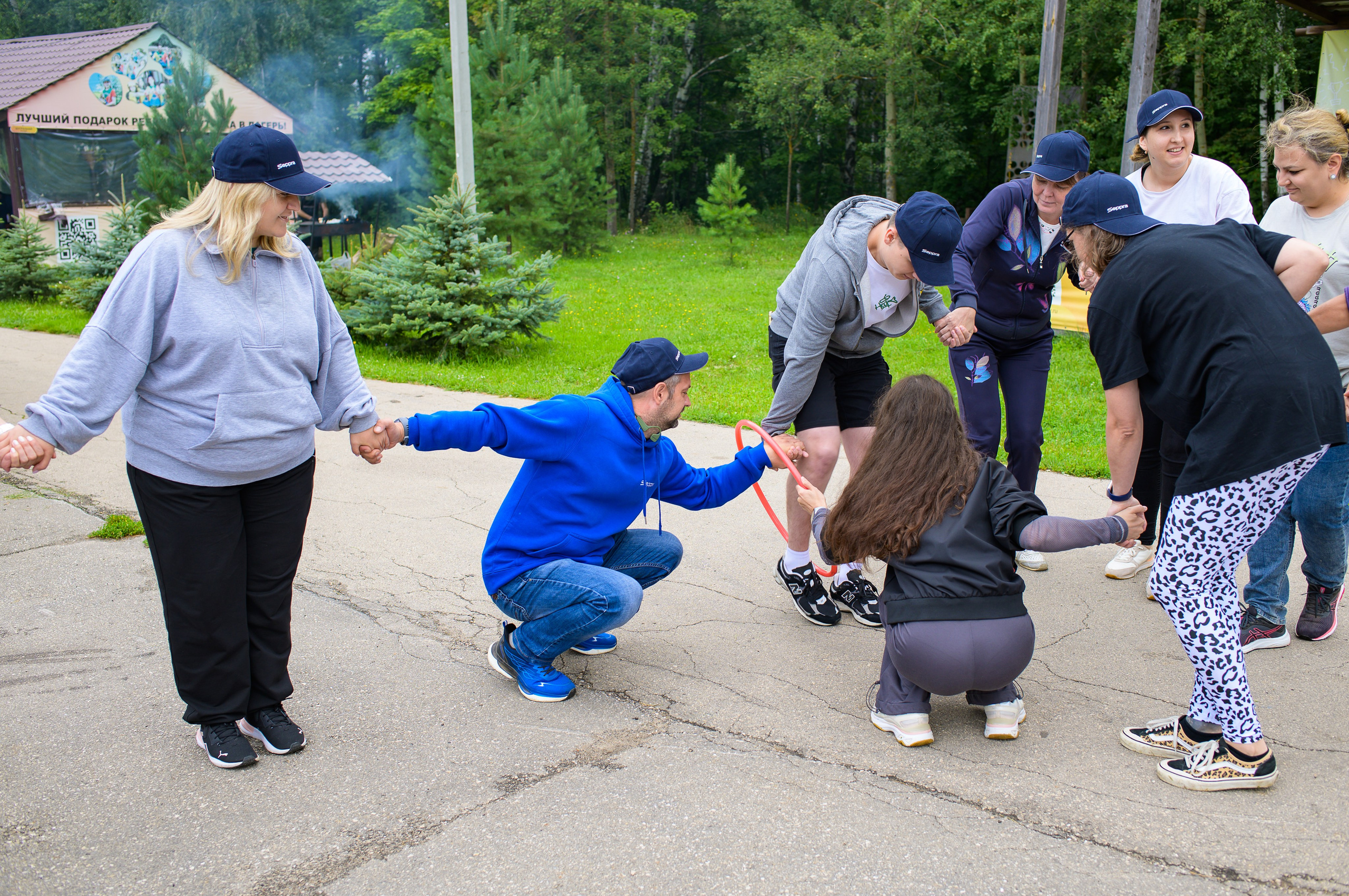 соревнование с обручем