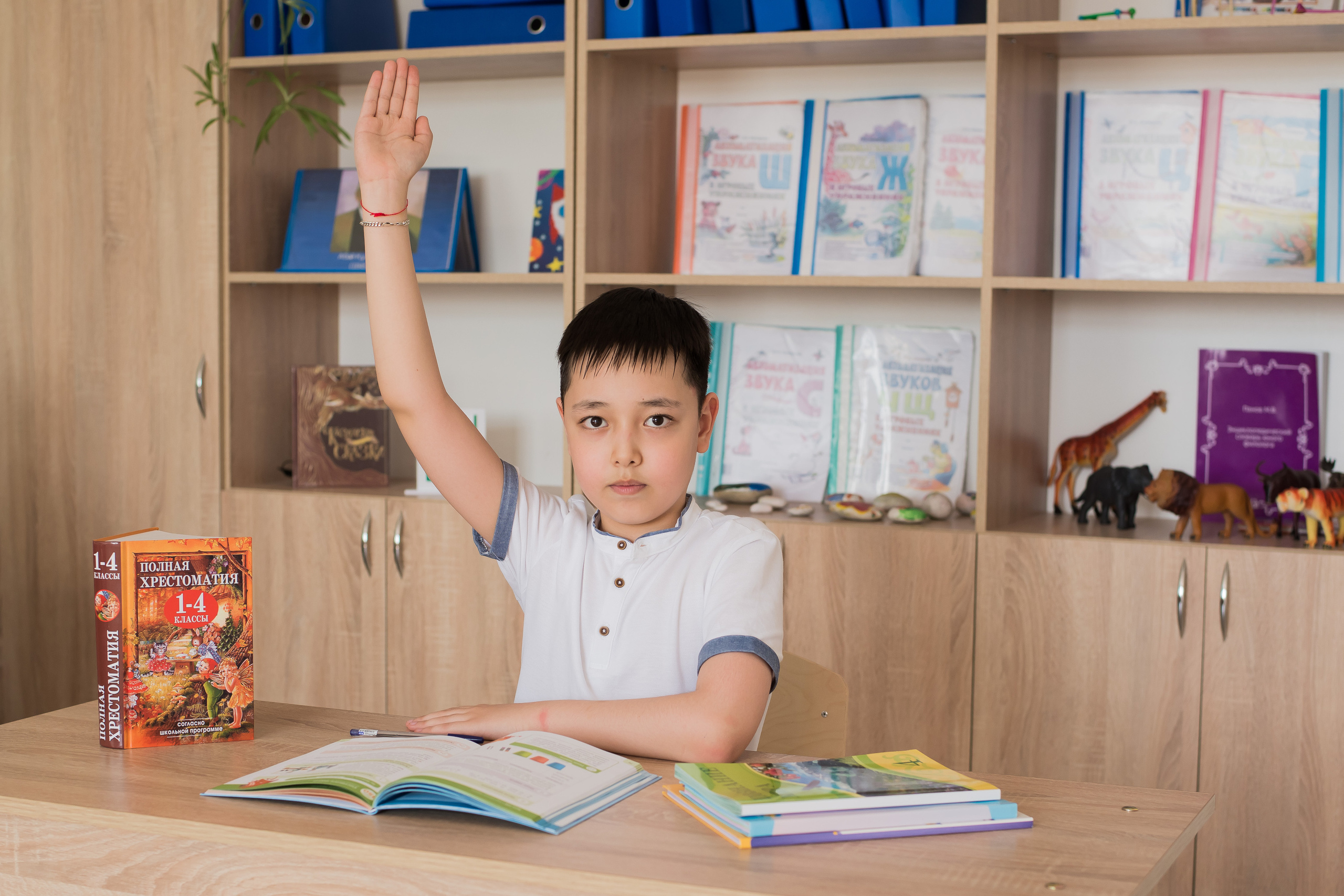 Фотосессия "Один день в начальной школе". Детский и школьный фотограф в Костанае Рабига Сейткенова