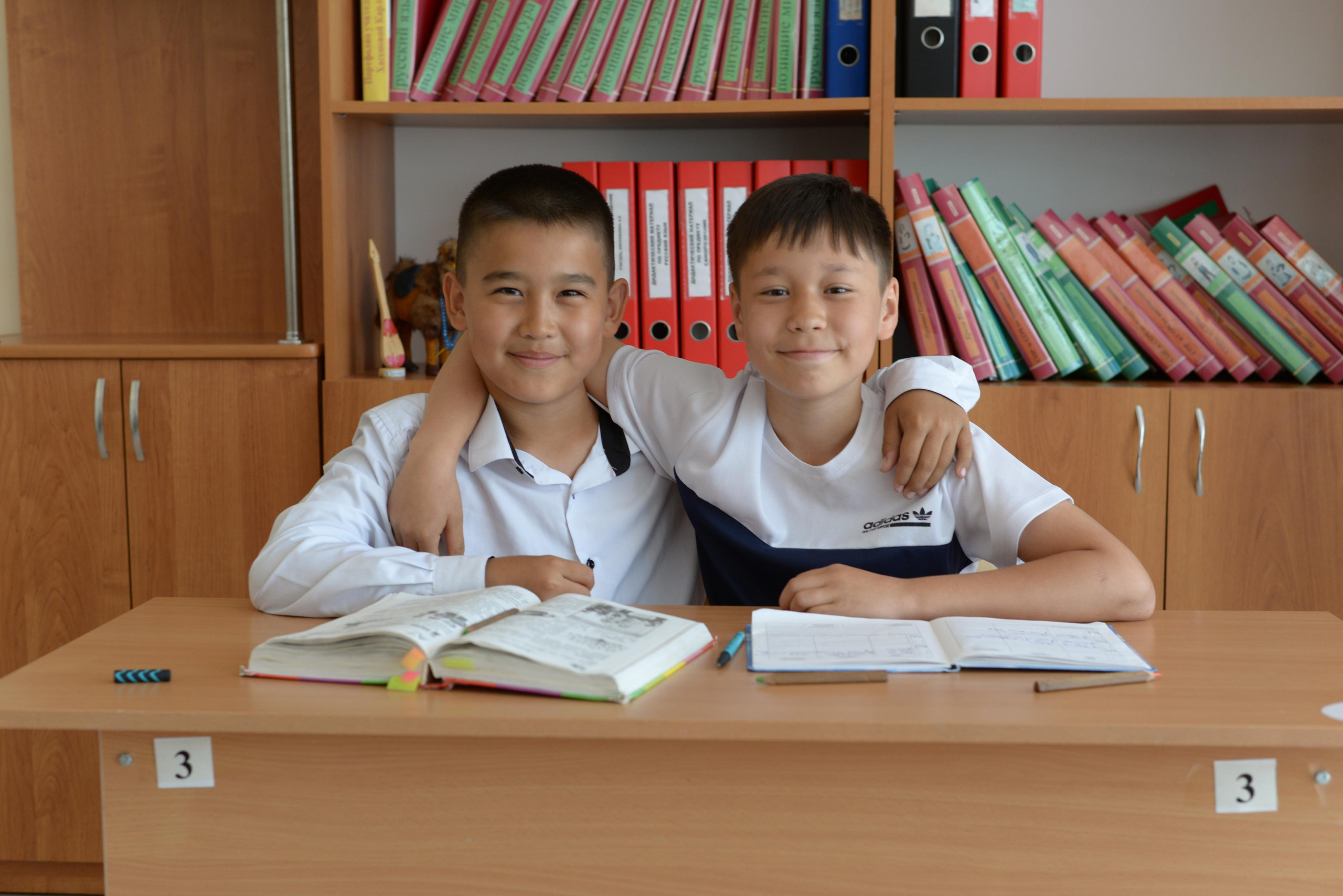 Фотосессия "Один день в начальной школе". Детский и школьный фотограф в Костанае Рабига Сейткенова