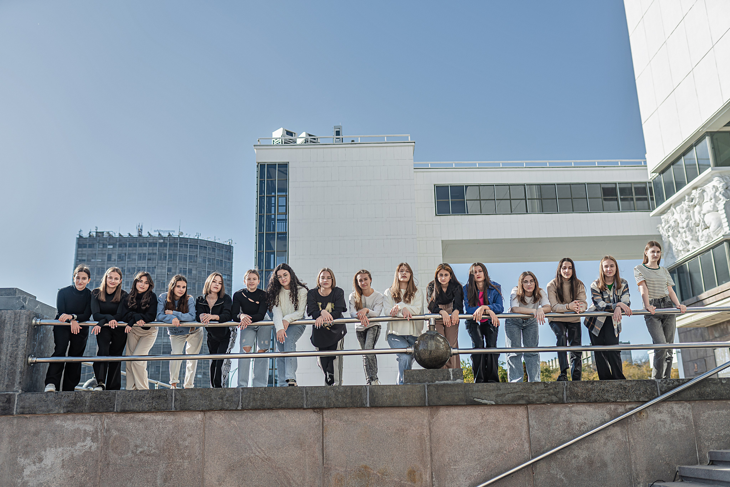 Фотостудии, где снимаем выпускников. Современные Выпускные Альбомы в Ростове-на-Дону