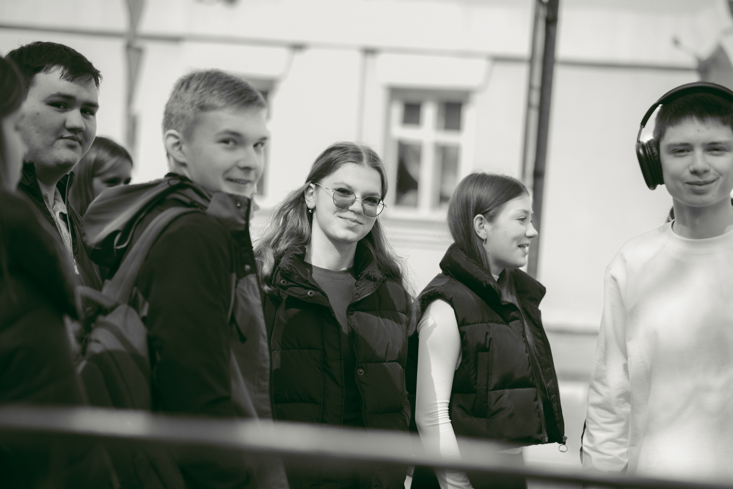 Schoolbook. Школьный фотограф в Валуйках. Фотосессии для выпускников и изготовление выпускных альбомов в городе Валуйки и в Белгородской области