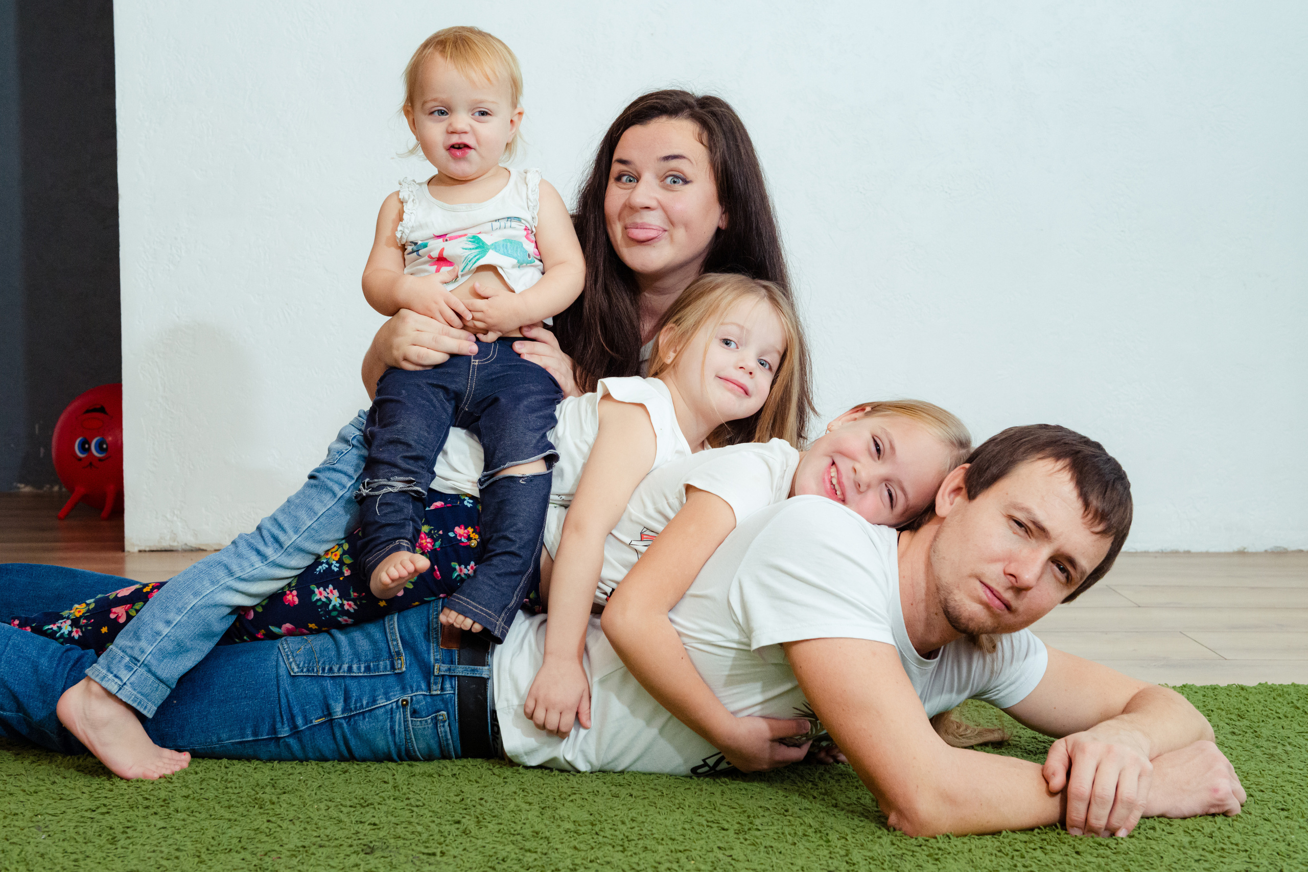 Как распланировать семейную фотосессию в студии?. Семейный фотограф Василий Свешников