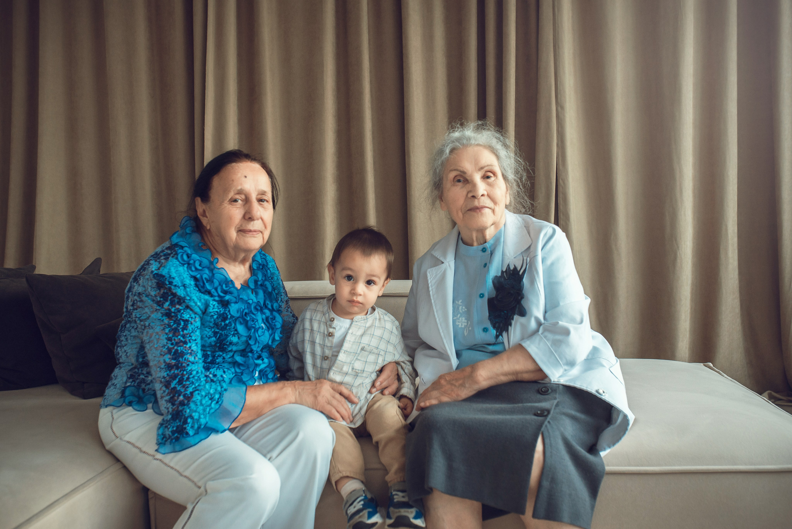 Семейный фотограф в Саратове| Фотосессия нескольких поколений. Фотограф на крещение в Саратове Марина Грушина