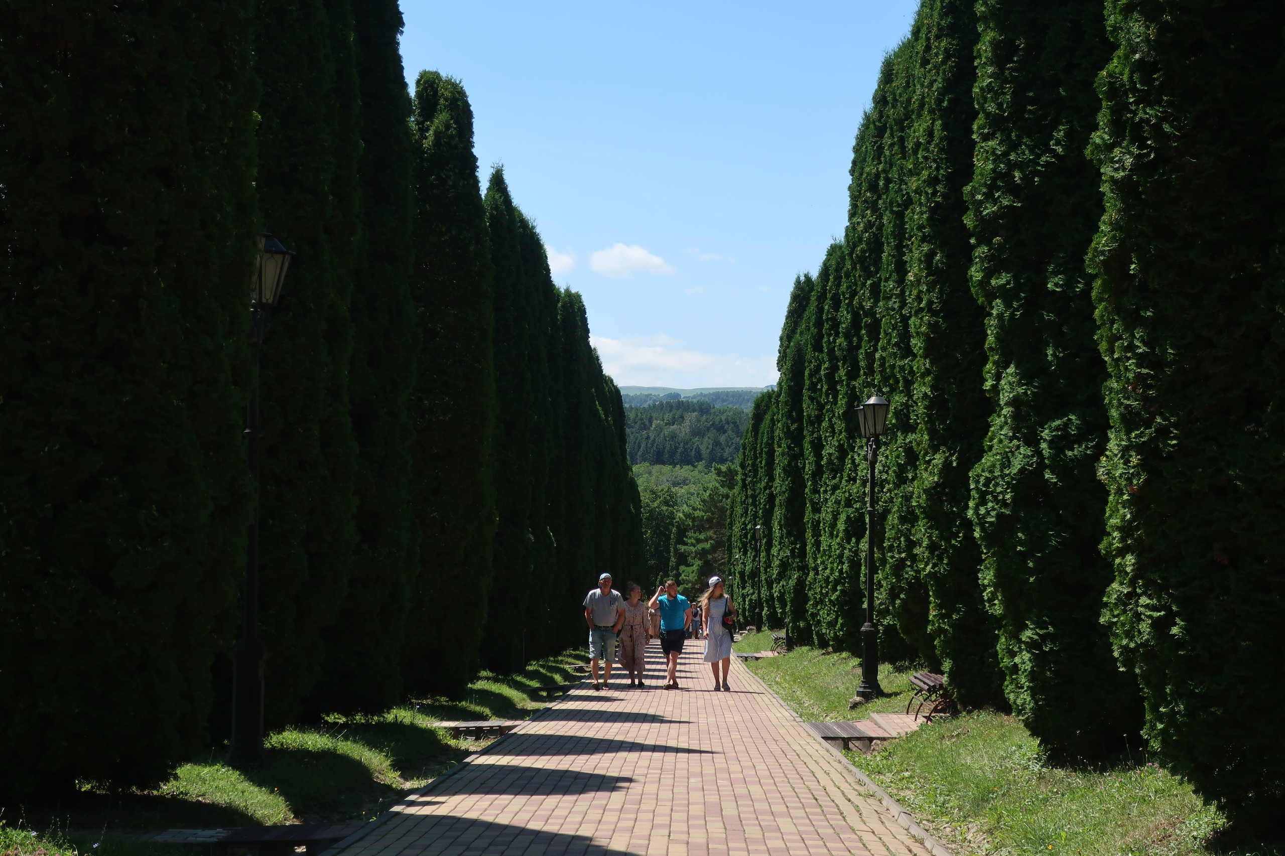Фотопрогулка по жарким местам Кисловодска. Проект «Фотокладовка»: блог уличной фотографии в формате street photo