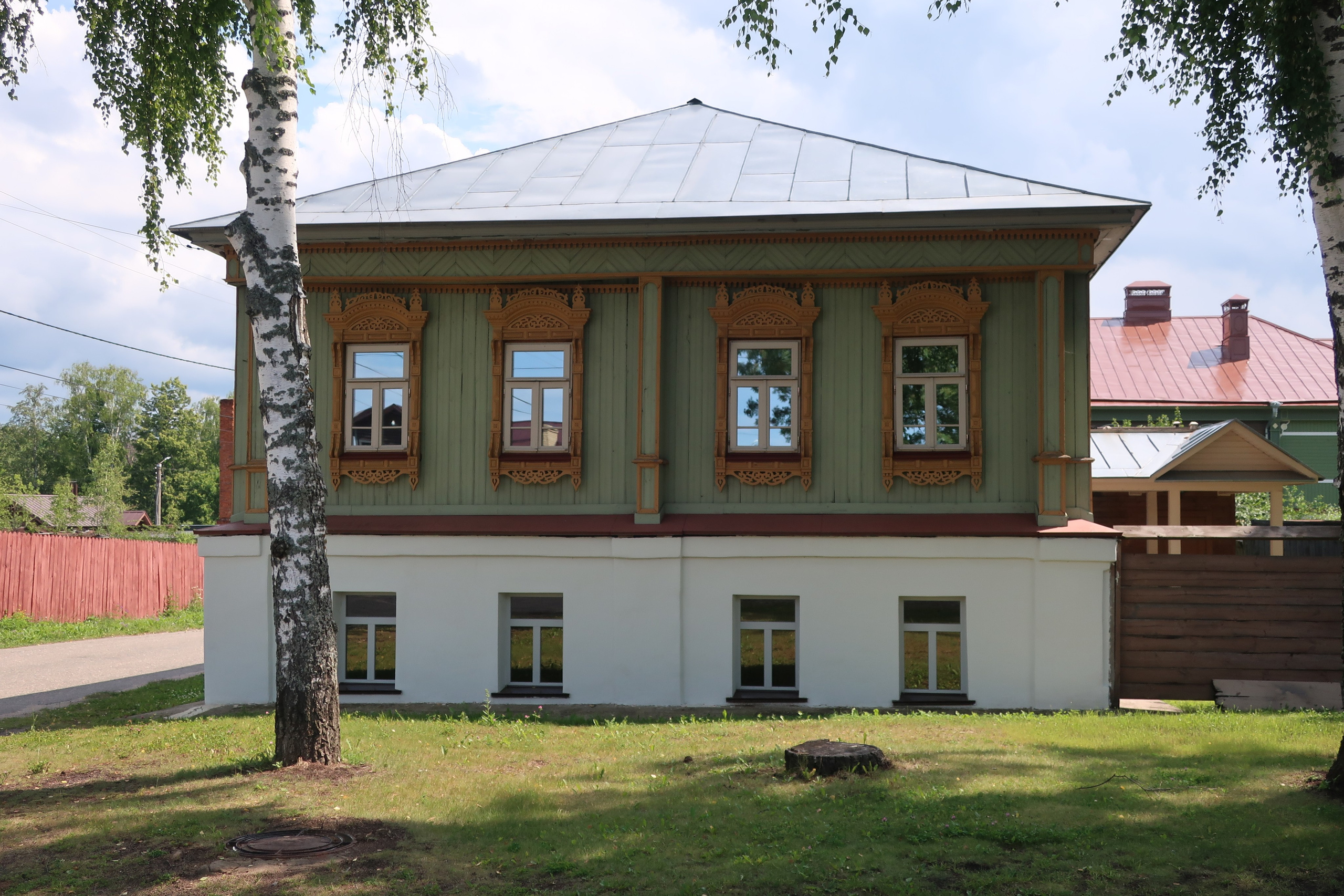 Фотопрогулка по следам Левитана: чем Плёс очаровал великого художника?. Проект «Фотокладовка»: блог уличной фотографии в формате street photo