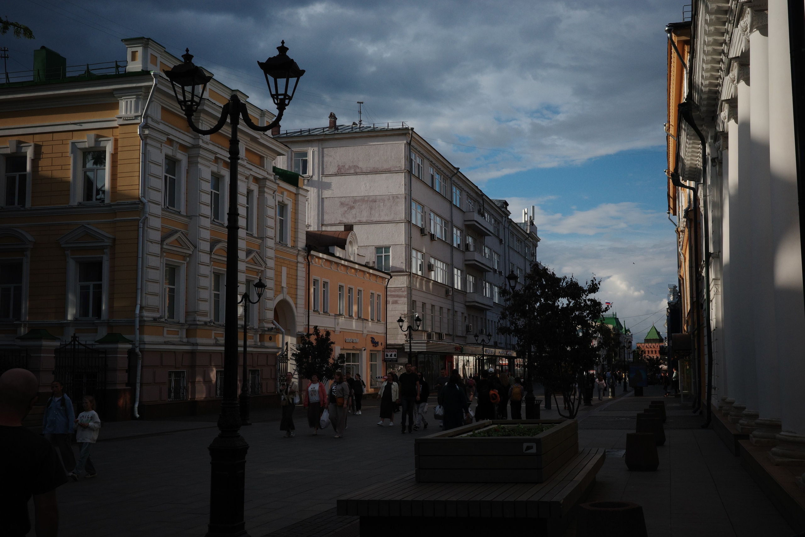 Нижний Новгород: что посмотреть — Большая Покровская, Кремль, слияние Волги и Оки, интересные места в центре города. Проект «Фотокладовка»: блог уличной фотографии в формате street photo