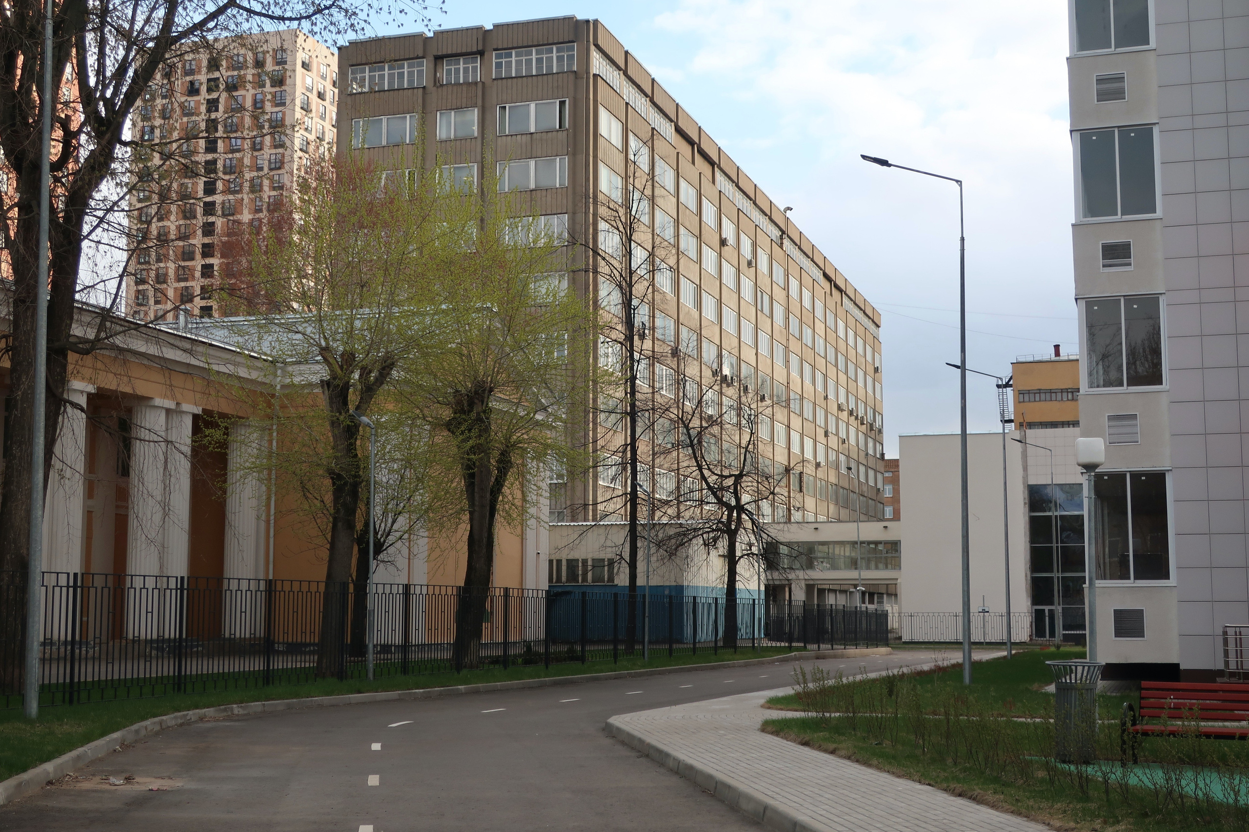 Фотопрогулка по студенческим местам: МЭИ, студгородок, общежитие. Проект «Фотокладовка»: блог уличной фотографии в формате street photo