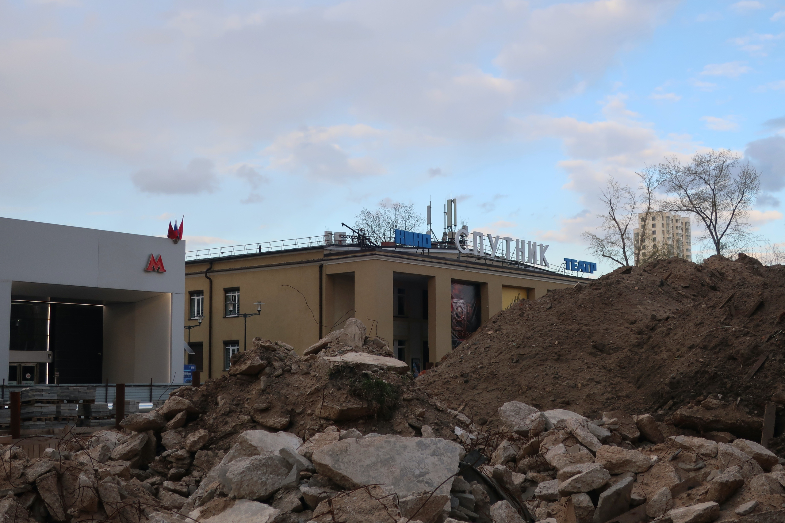 Фотопрогулка по студенческим местам: МЭИ, студгородок, общежитие. Проект «Фотокладовка»: блог уличной фотографии в формате street photo