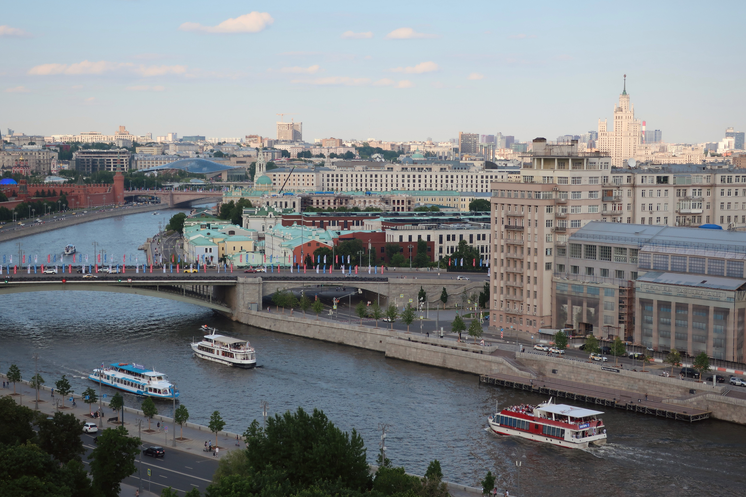 Кремль, высотки, Арбат, Москва Сити и Красный октябрь с высоты 40 метр. Проект «Фотокладовка»: блог уличной фотографии в формате street photo