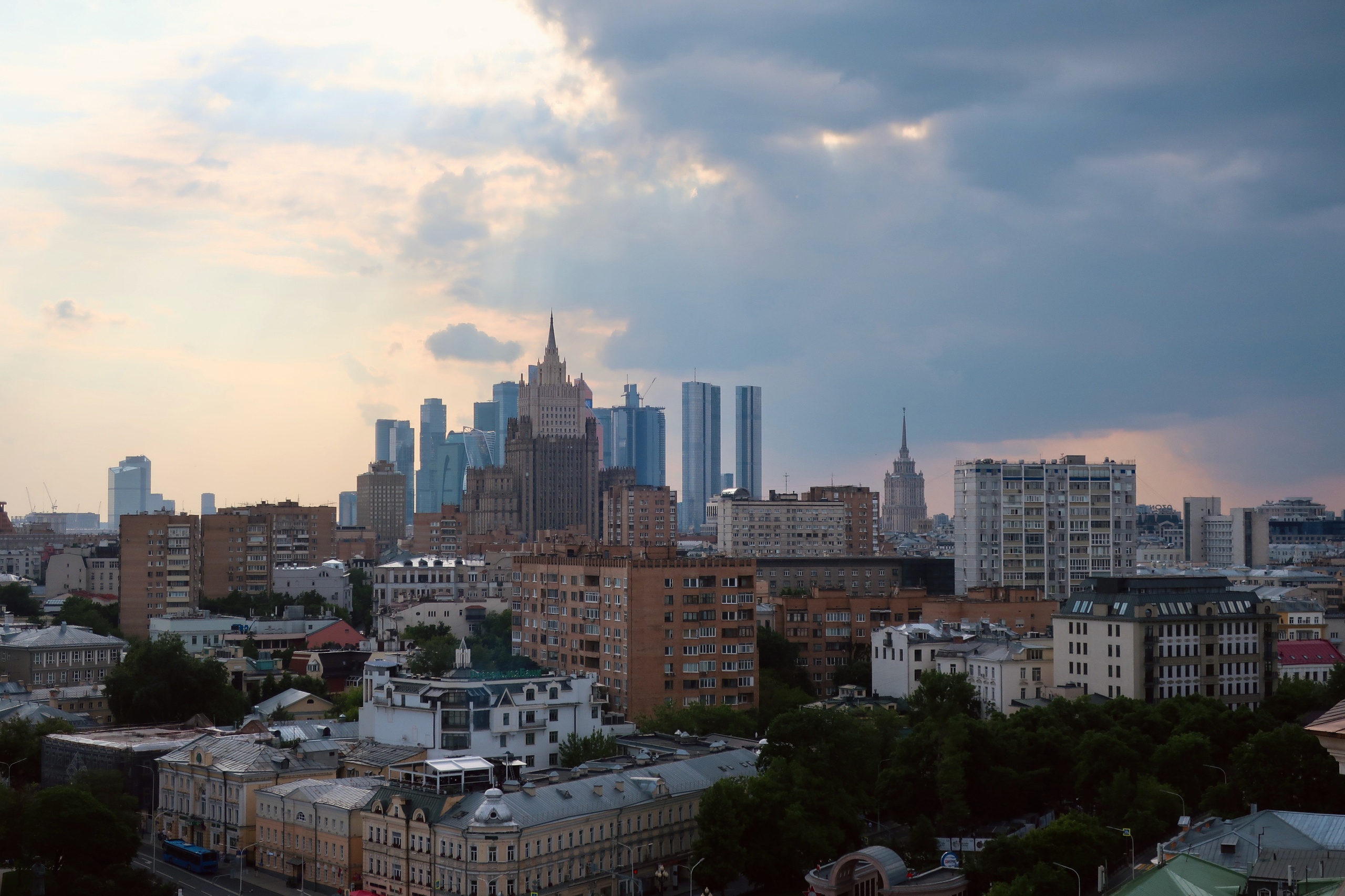 Кремль, высотки, Арбат, Москва Сити и Красный октябрь с высоты 40 метр. Проект «Фотокладовка»: блог уличной фотографии в формате street photo