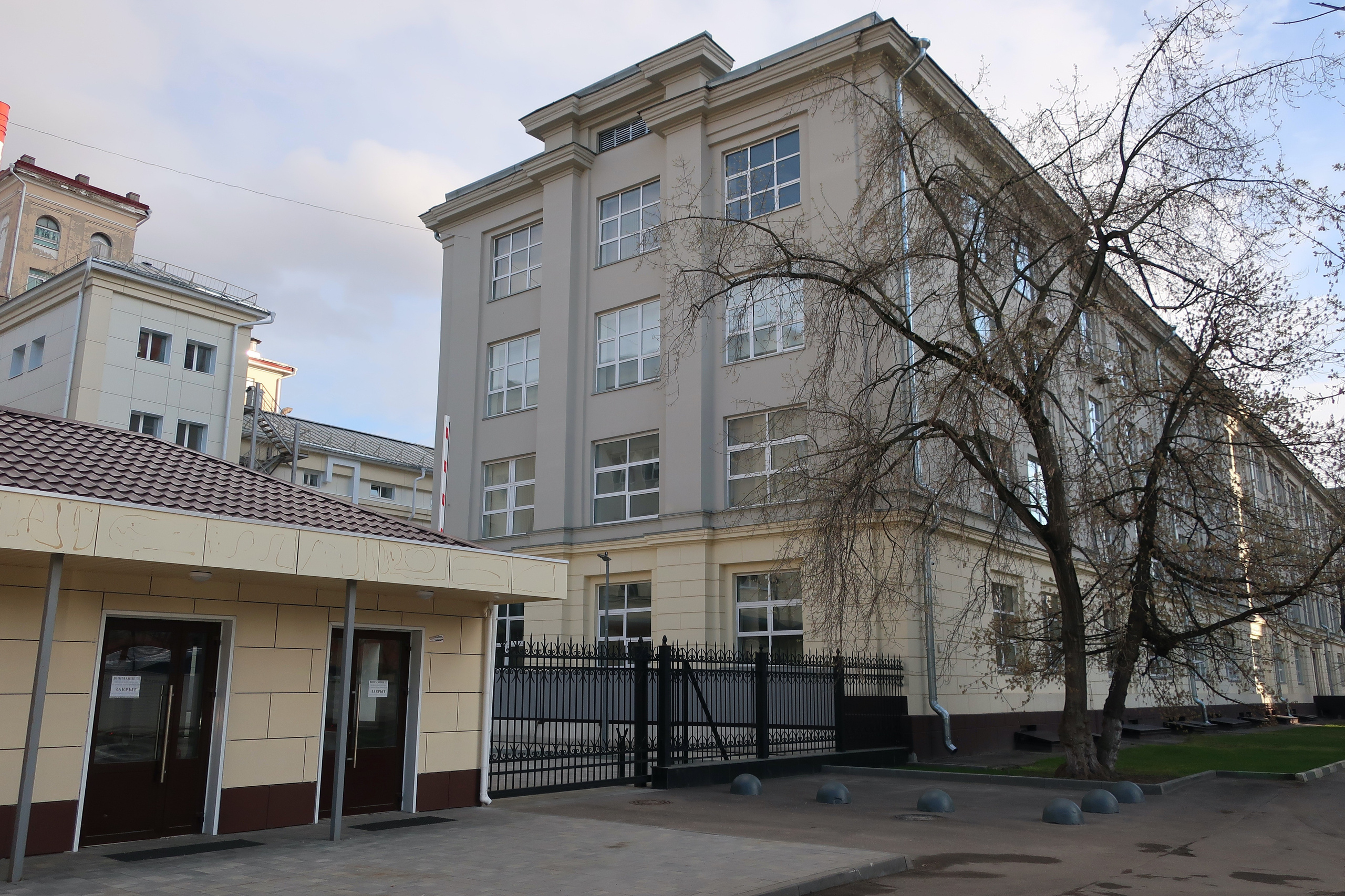 Фотопрогулка по студенческим местам: МЭИ, студгородок, общежитие. Проект «Фотокладовка»: блог уличной фотографии в формате street photo