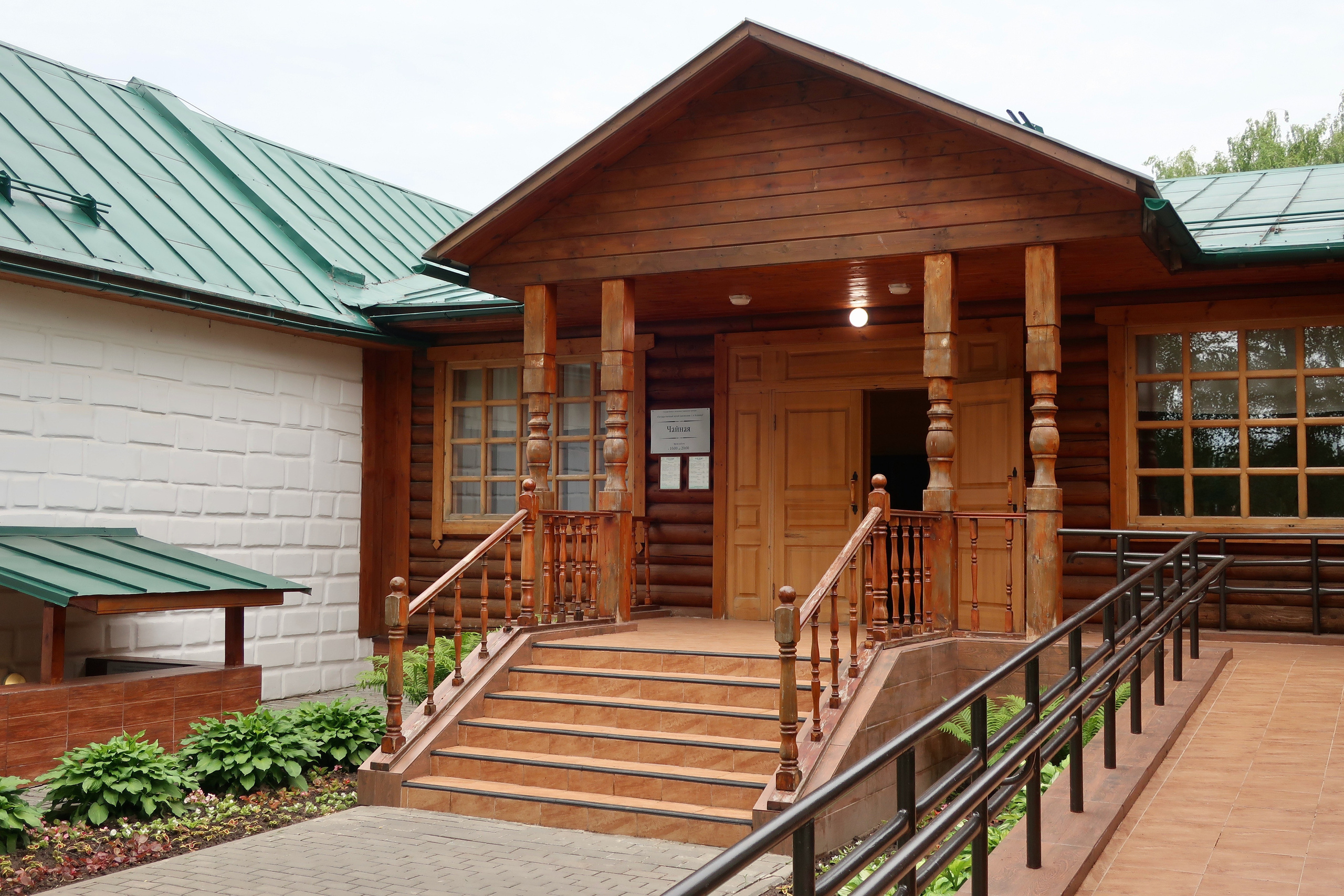 Родина Сергея Есенина: Дом-музей поэта в селе Константиново на берегу. Проект «Фотокладовка»: блог уличной фотографии в формате street photo