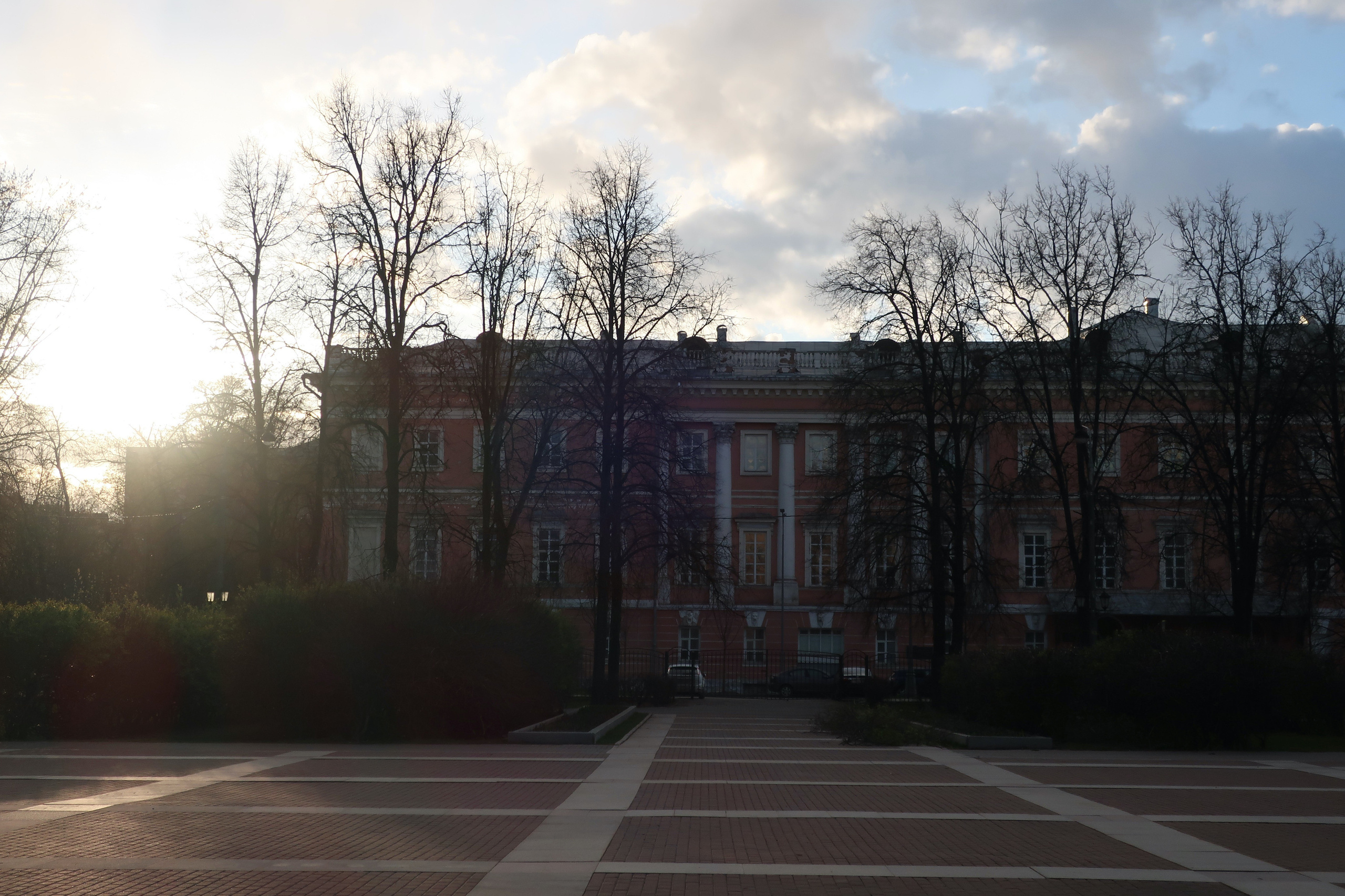 Фотопрогулка по студенческим местам: МЭИ, студгородок, общежитие. Проект «Фотокладовка»: блог уличной фотографии в формате street photo