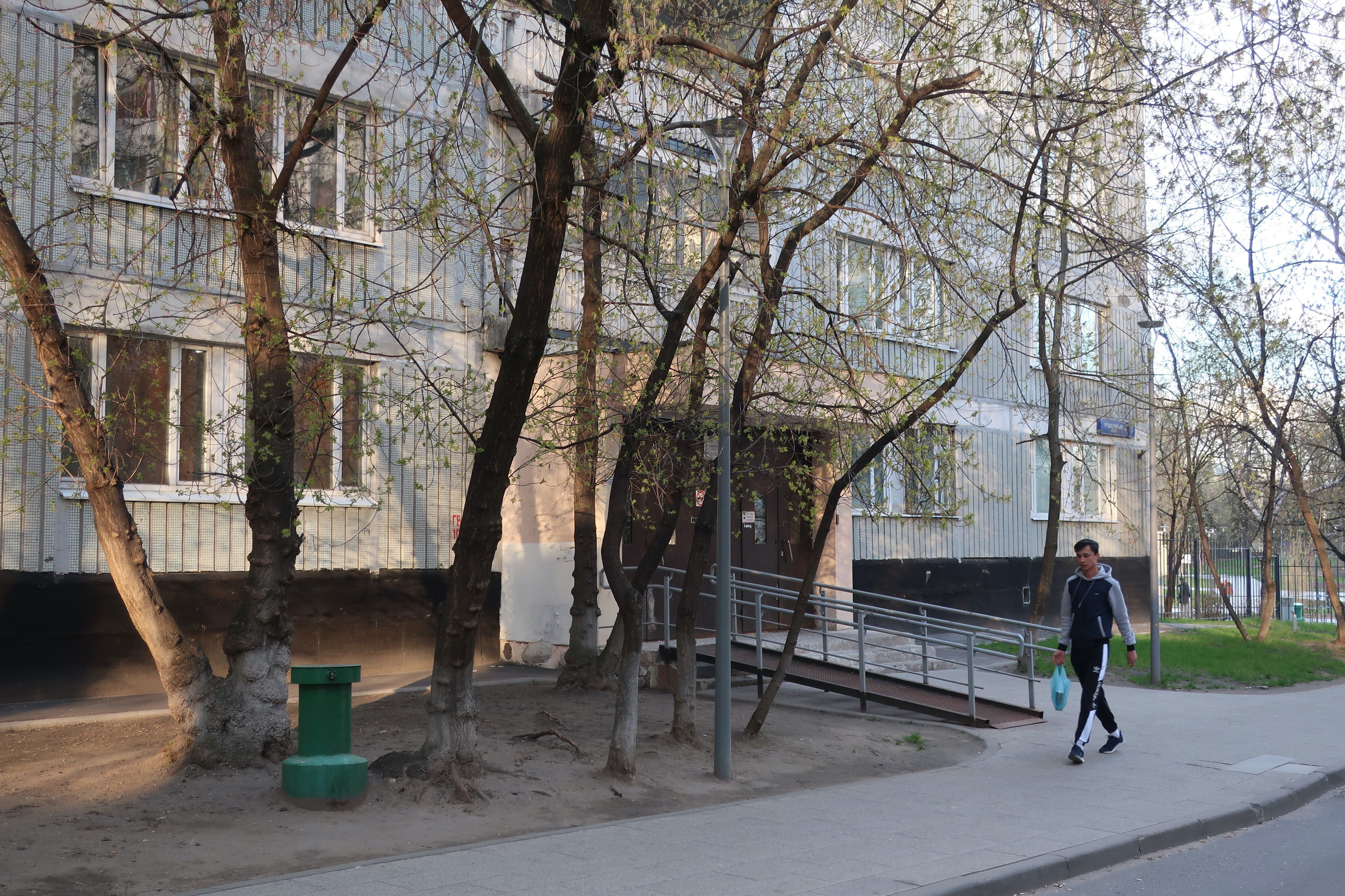 Фотопрогулка по студенческим местам: МЭИ, студгородок, общежитие. Проект «Фотокладовка»: блог уличной фотографии в формате street photo