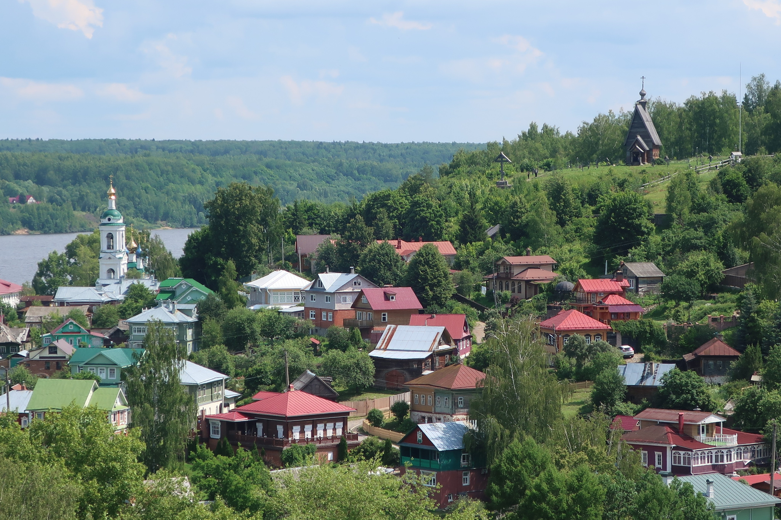 Фотопрогулка по следам Левитана: чем Плёс очаровал великого художника?. Проект «Фотокладовка»: блог уличной фотографии в формате street photo