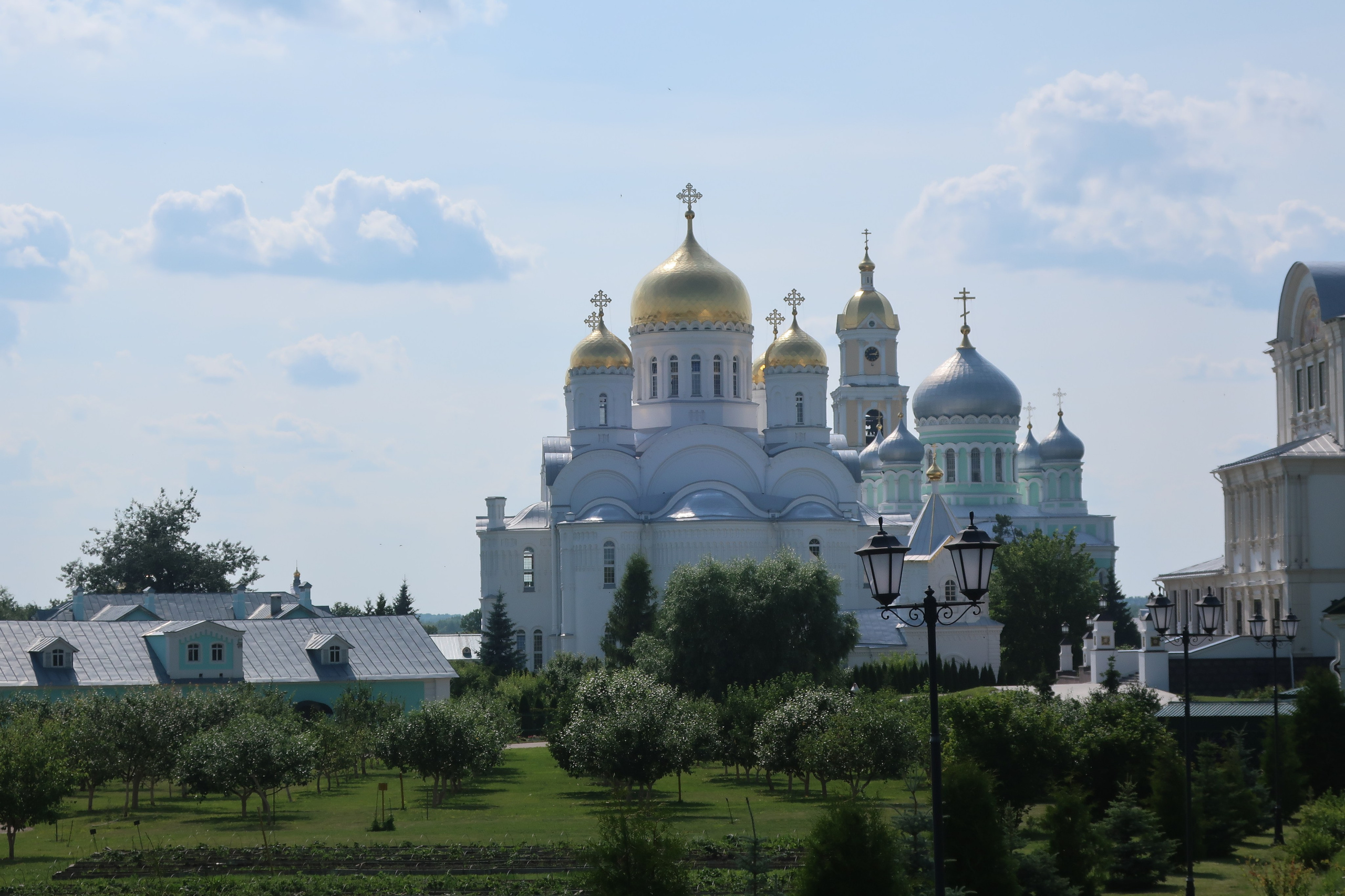 Дивеево: село в Нижегородской области, монастыри, Канавка и источники. Проект «Фотокладовка»: блог уличной фотографии в формате street photo