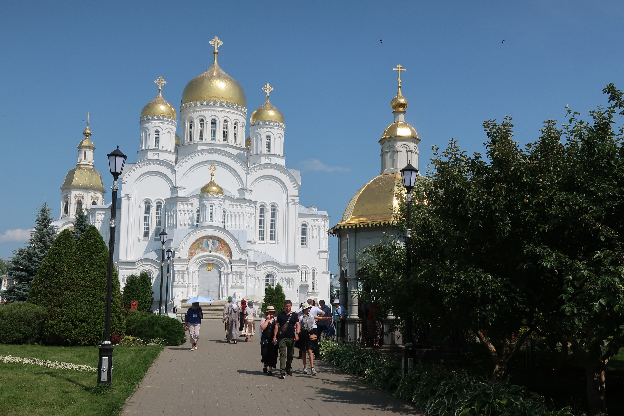 Дивеево: село в Нижегородской области, монастыри, Канавка и источники. Проект «Фотокладовка»: блог уличной фотографии в формате street photo