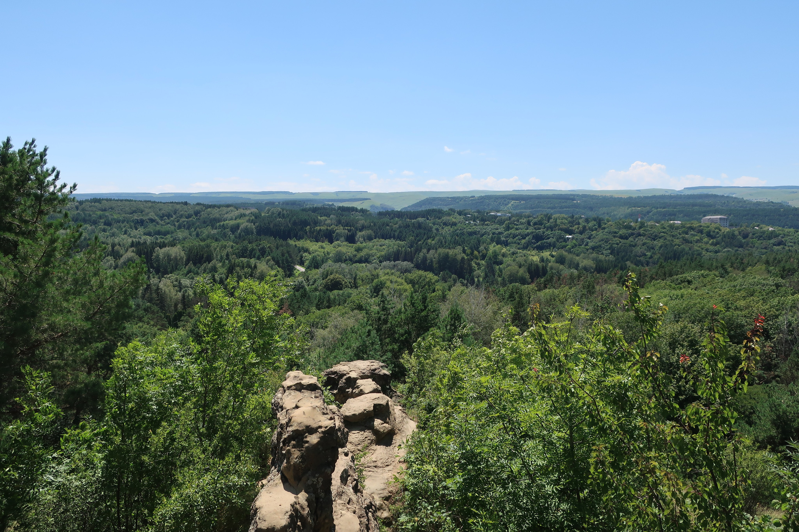 Фотопрогулка по жарким местам Кисловодска. Проект «Фотокладовка»: блог уличной фотографии в формате street photo