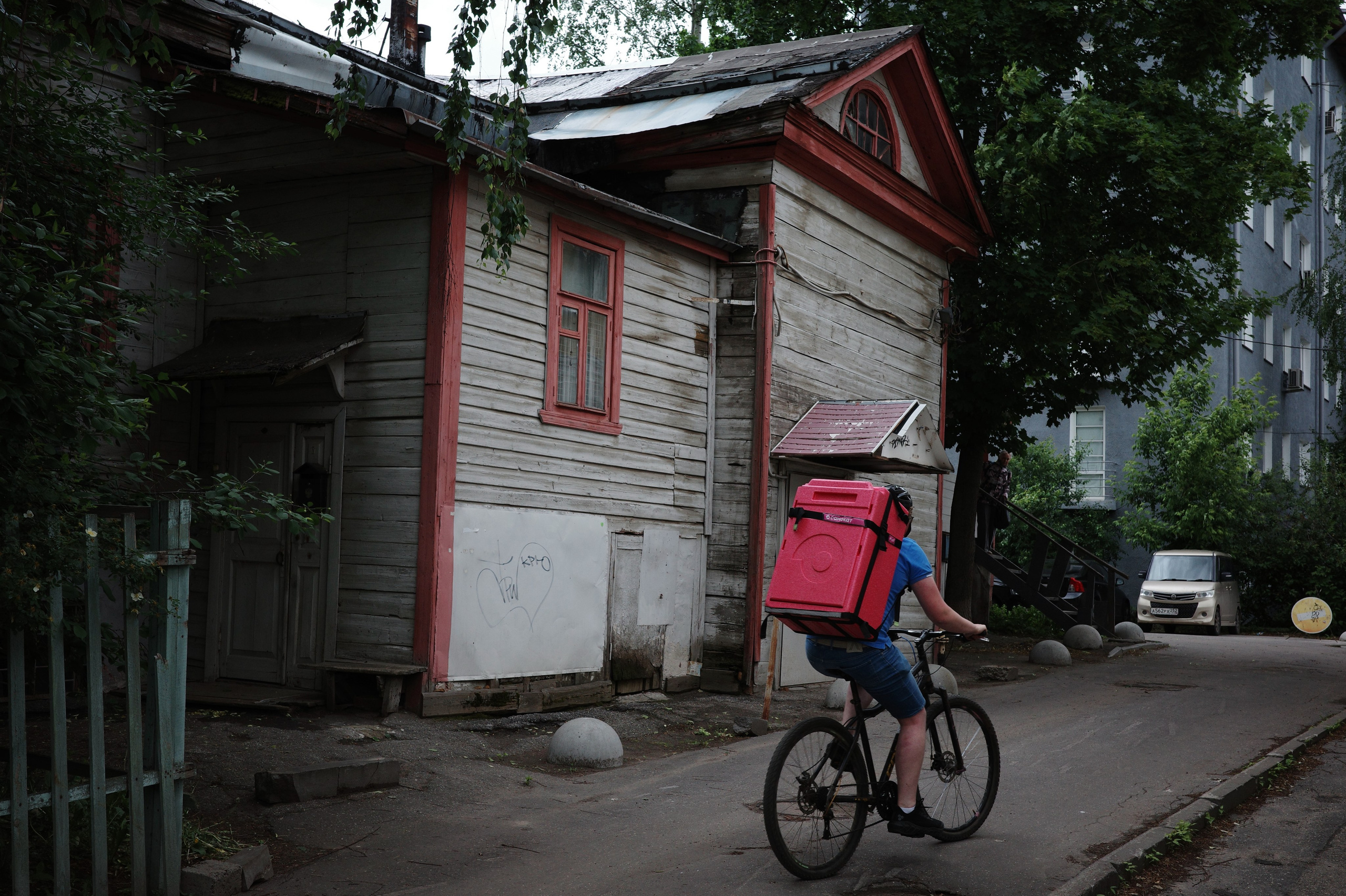 Нижний Новгород: что посмотреть — Большая Покровская, Кремль, слияние Волги и Оки, интересные места в центре города. Проект «Фотокладовка»: блог уличной фотографии в формате street photo