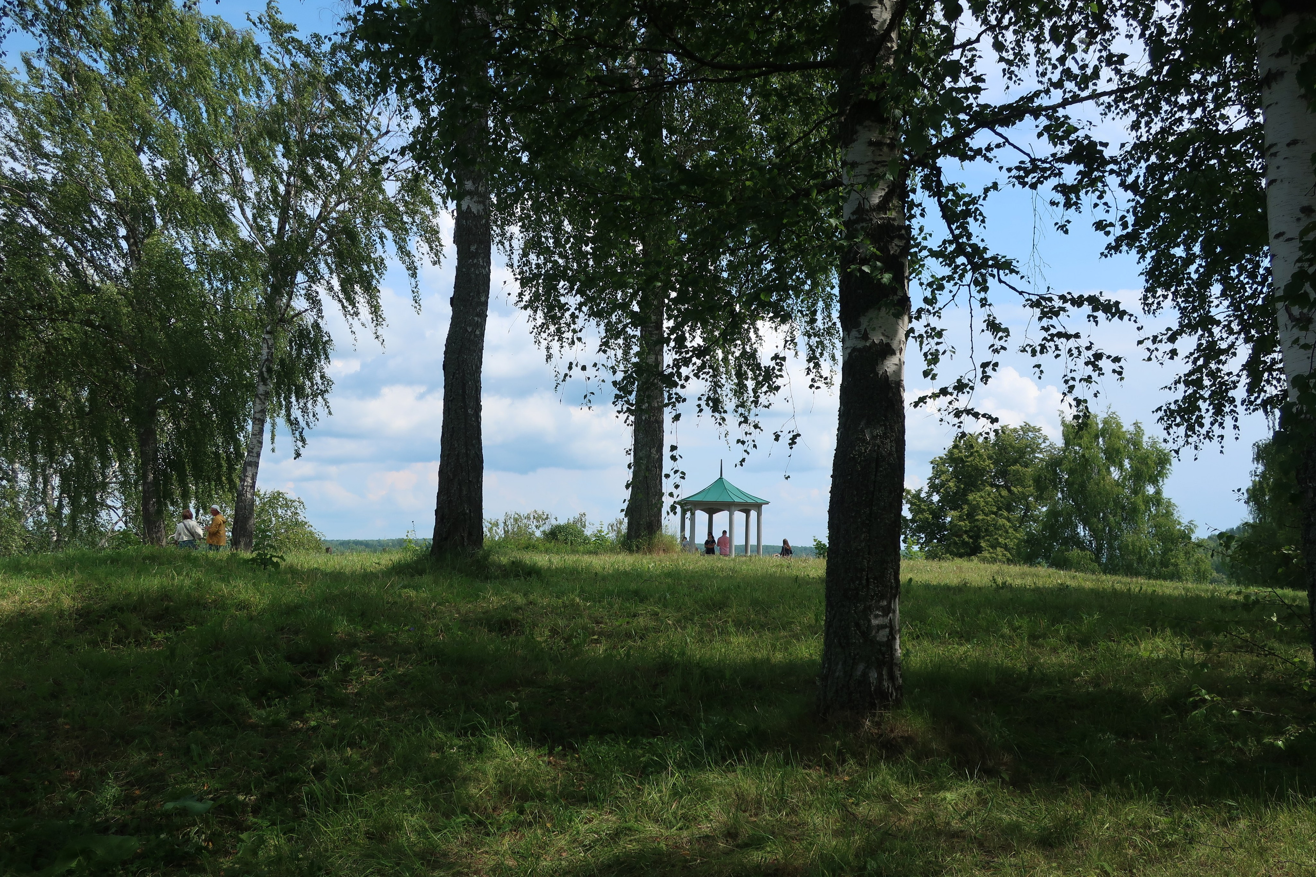 Фотопрогулка по следам Левитана: чем Плёс очаровал великого художника?. Проект «Фотокладовка»: блог уличной фотографии в формате street photo