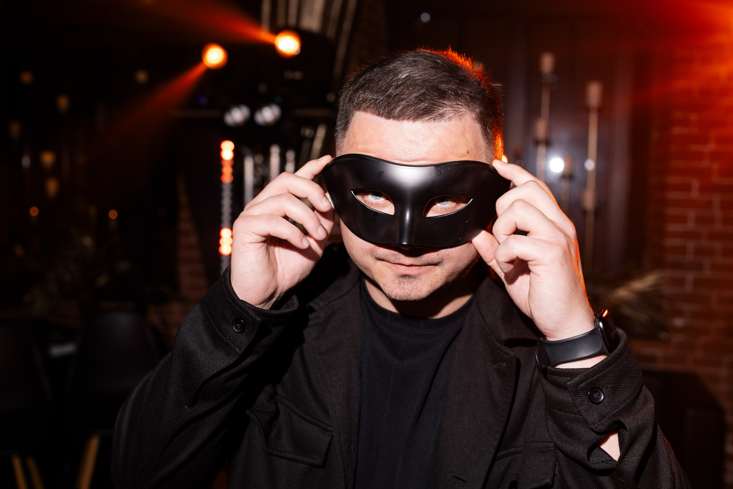 REPORTER. Nikeli.mag