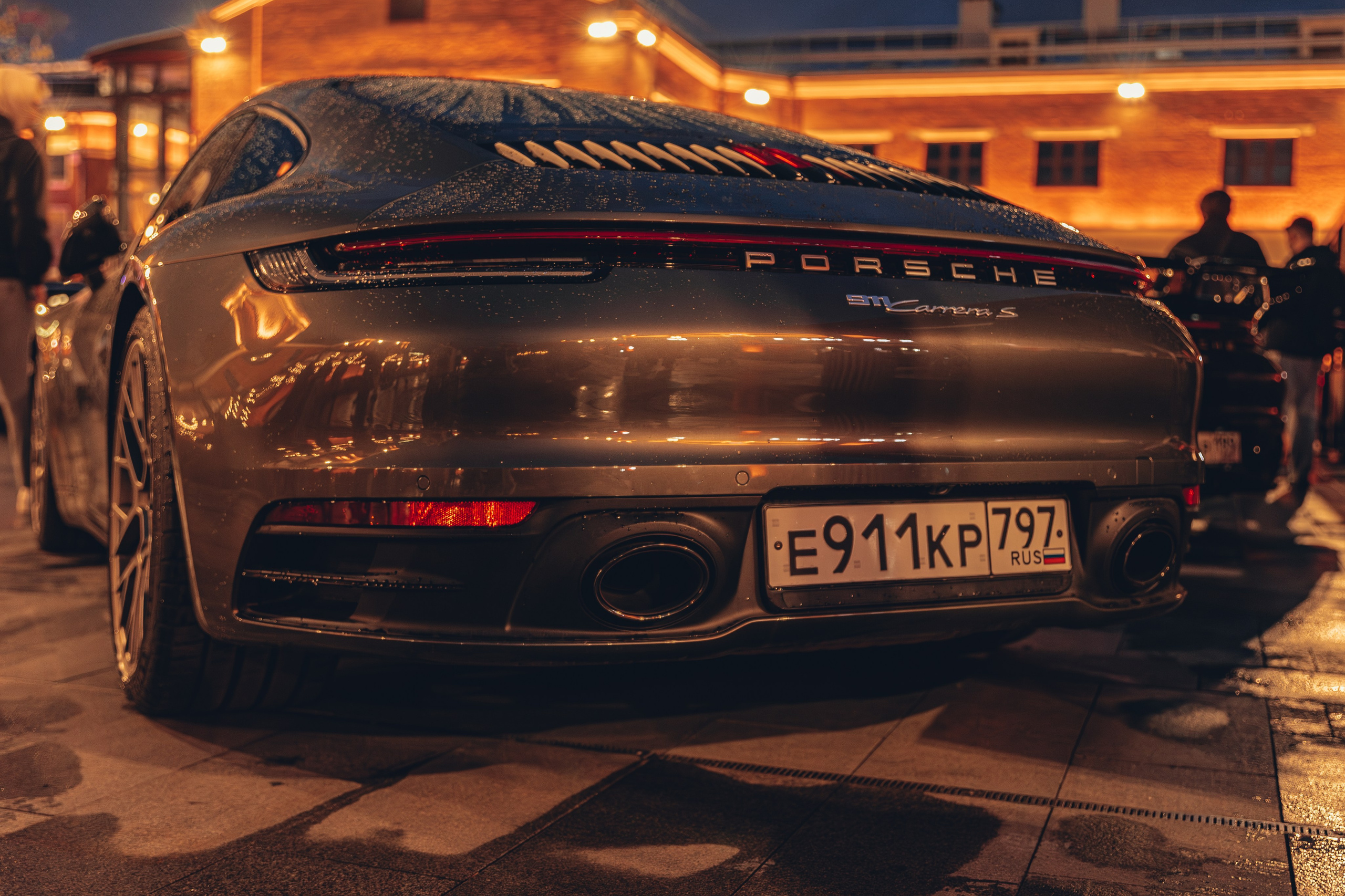 Черный Порше