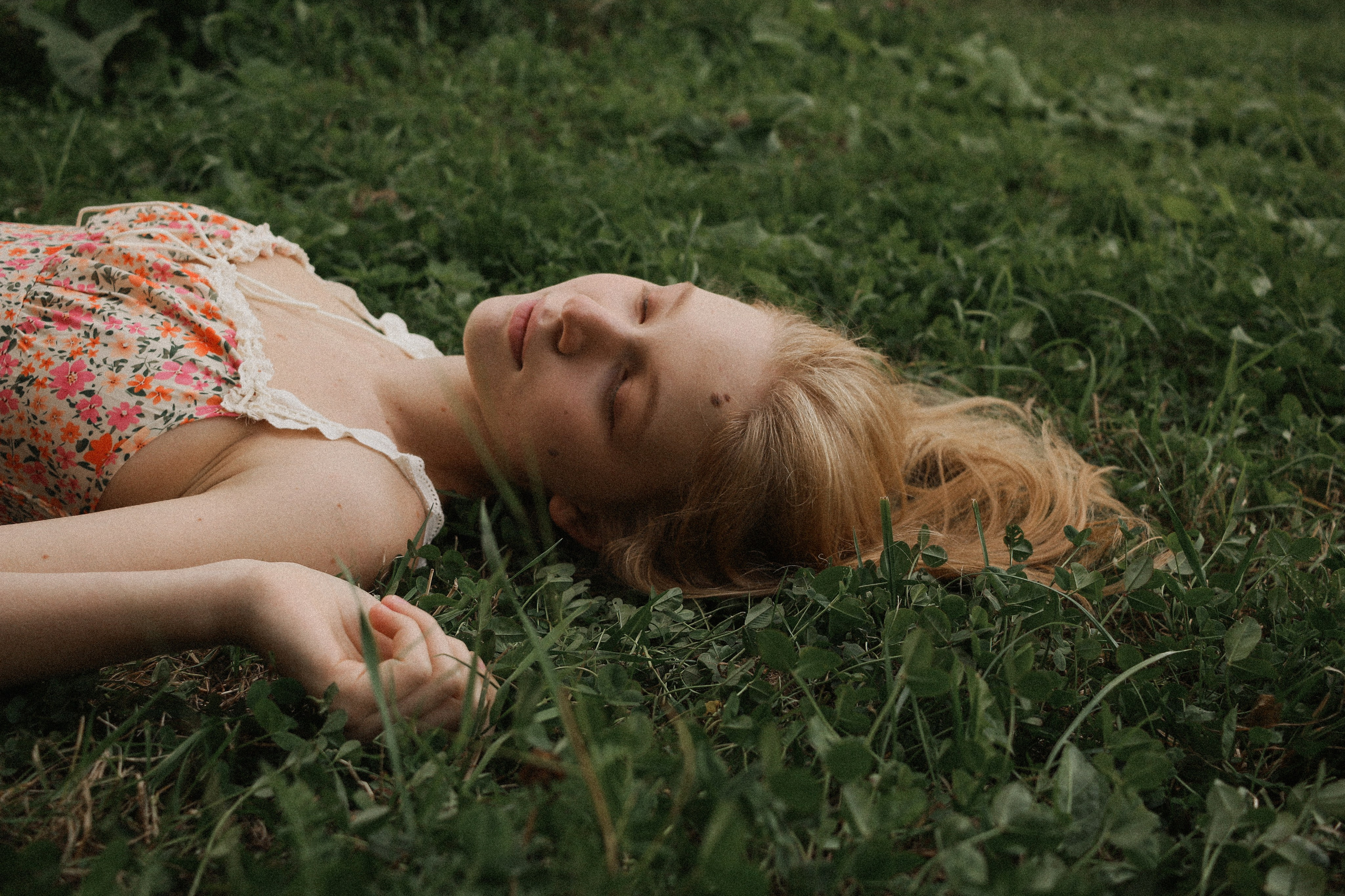 Расслабленный женский портрет 