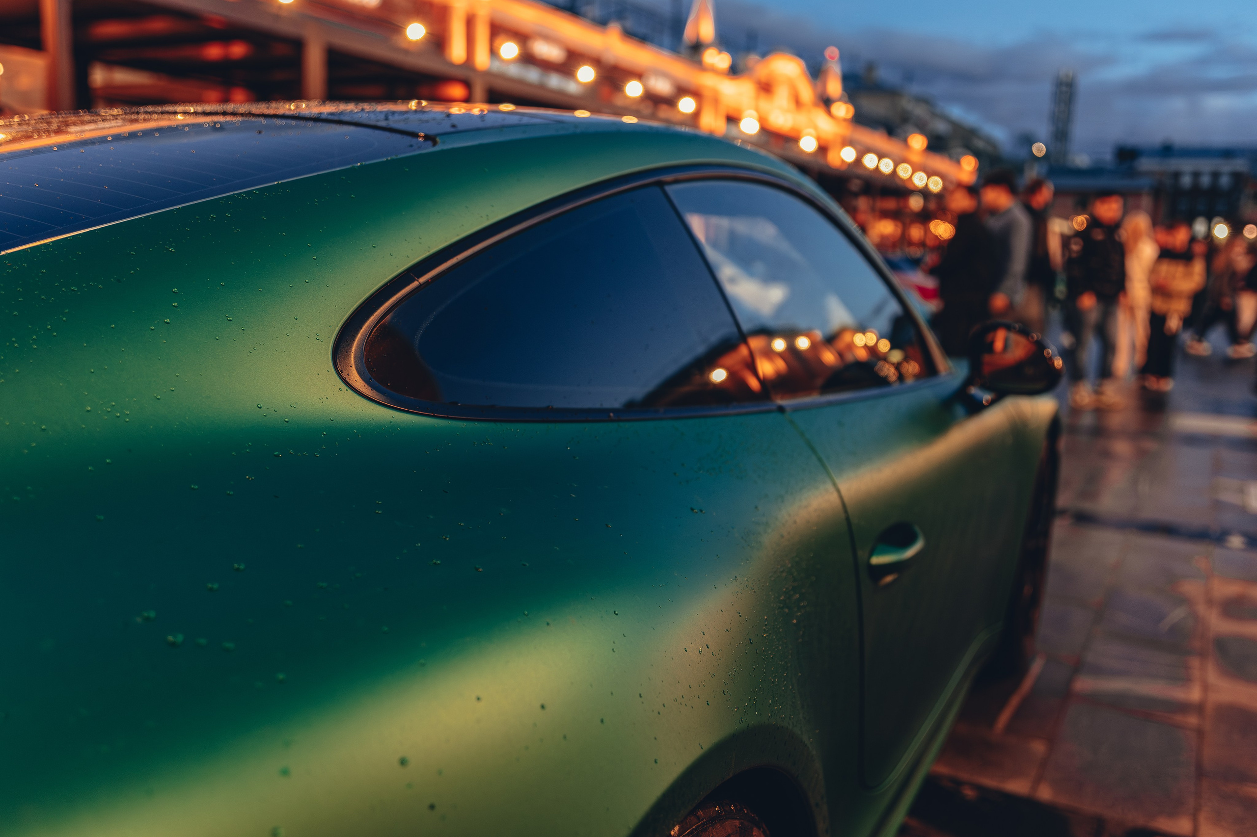 Зеленый Порше