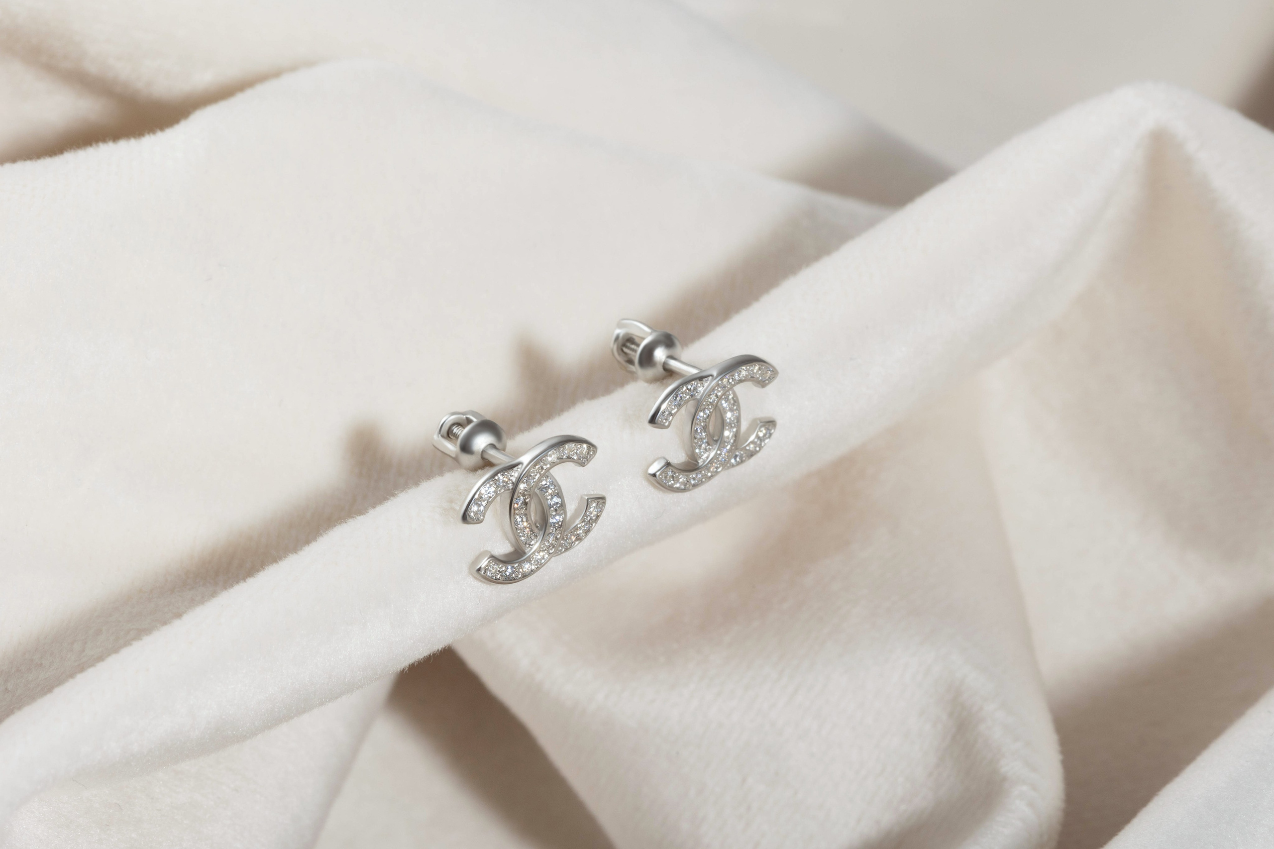 Ретушь Ювелирки. Коммерческий фотограф Яна Беличенко Анапа Краснодарский край