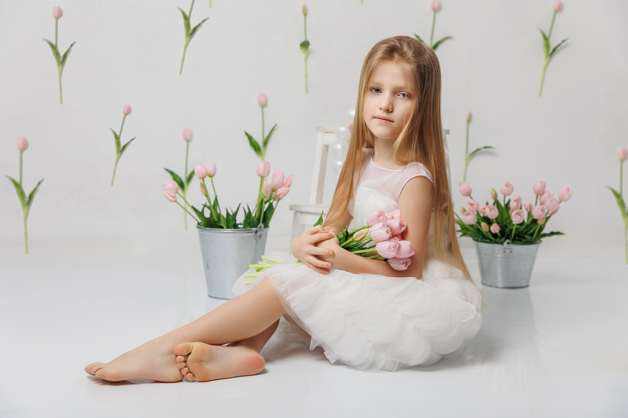 Детский минимализм «ТЮЛЬПАНЧИКИ». Фотограф Лодейное Поле Екатерина Герасимова в Санкт-Петербурге и Лен. области