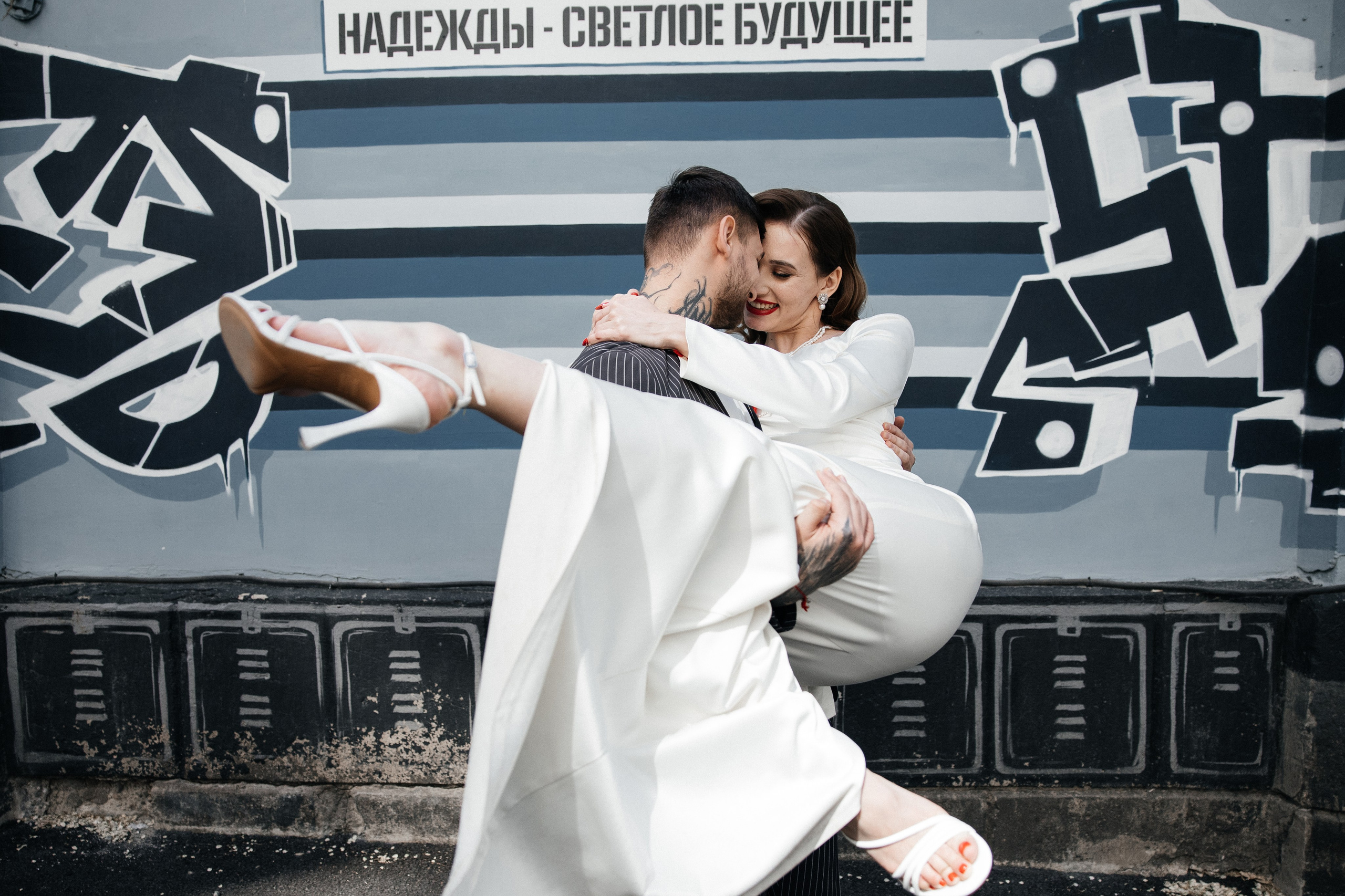 Услуги. Меня зовут Гайдар Искаков. Я живу в Астане и фотографирую свадебные торжества, ивенты, индивидуальные сьемки в Астане, Алматы и Дубае