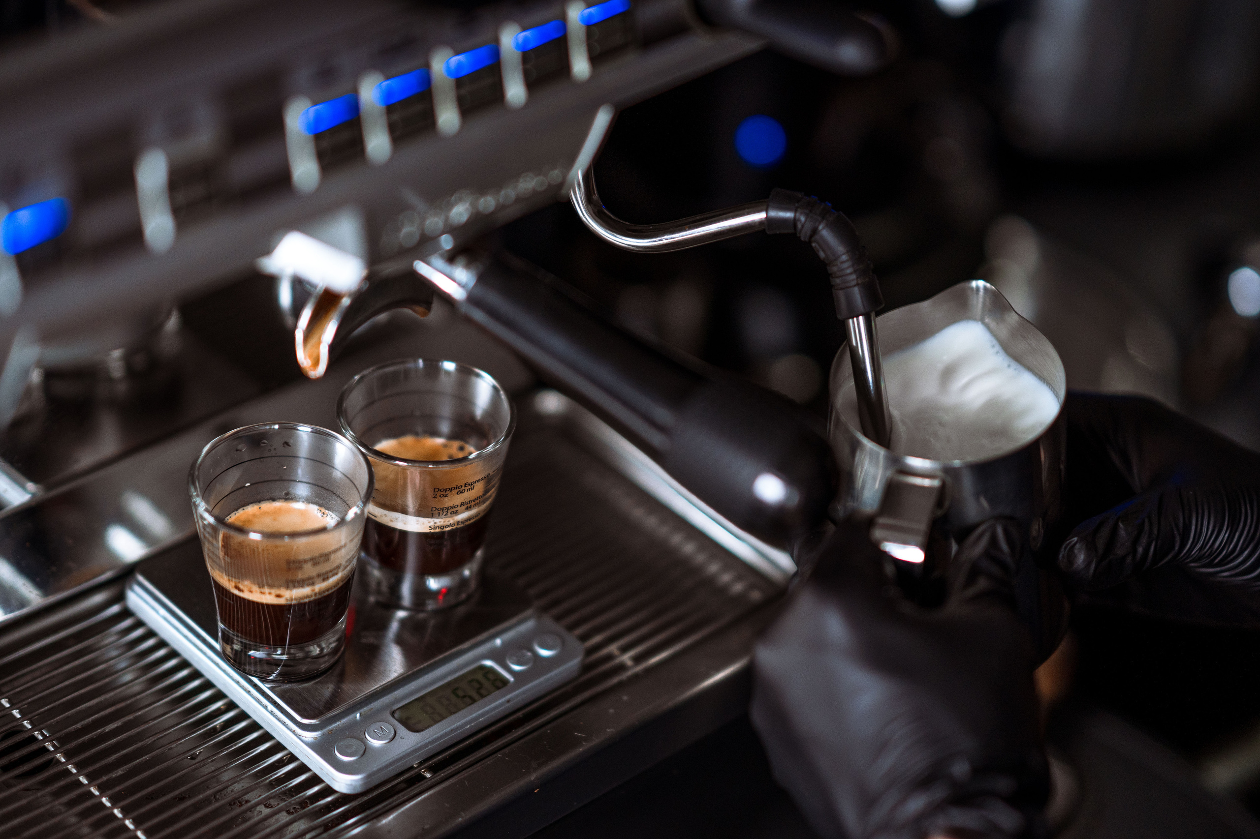 Любимый и нужный. Каталожная и промышленная съемка в Москве Александр Плонский