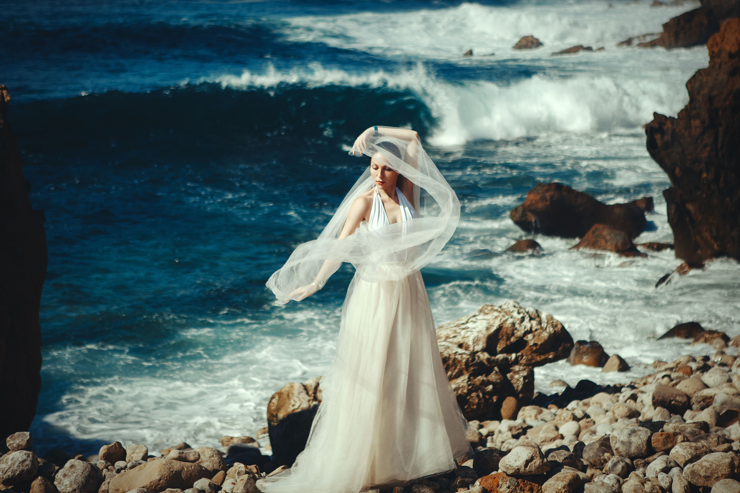 Waves. Art photographer Katerina Klio