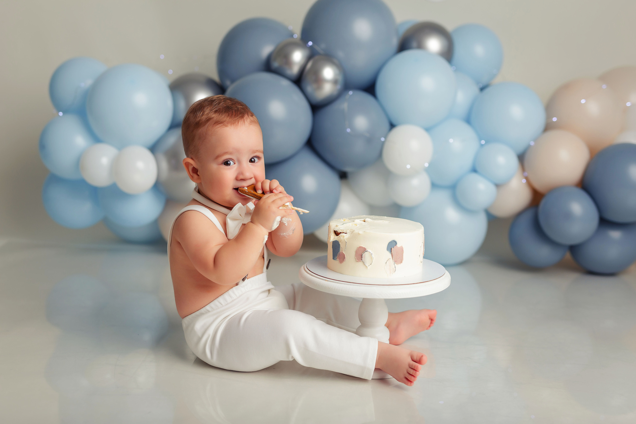 Первый тортик. Фотограф newborn новорожденных и беременных, семейный в Костроме Котлова Наталья