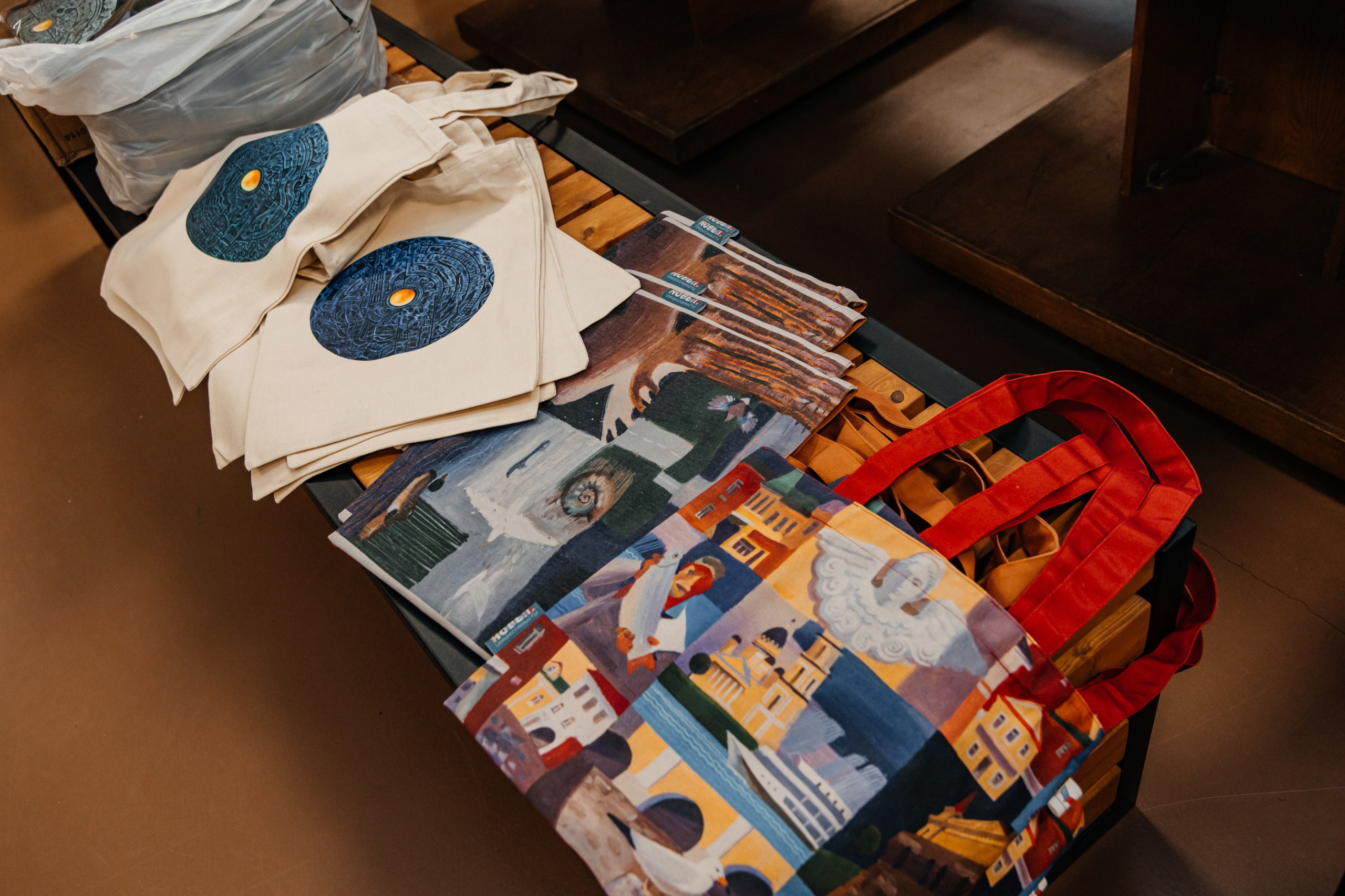 ЛИНЕЙКА СУВЕНИРОВ. НОВЫЕ ИМПРЕССИОНИСТЫ